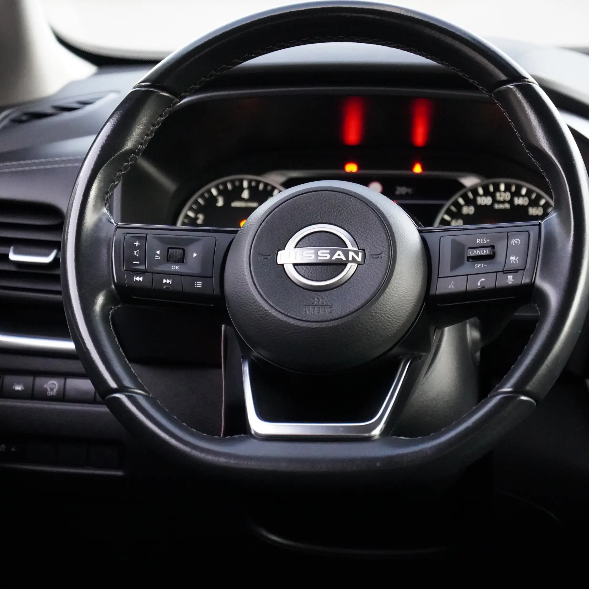 Nissan Qashqai 1.3 DIG-T MHEV 140 cv 16