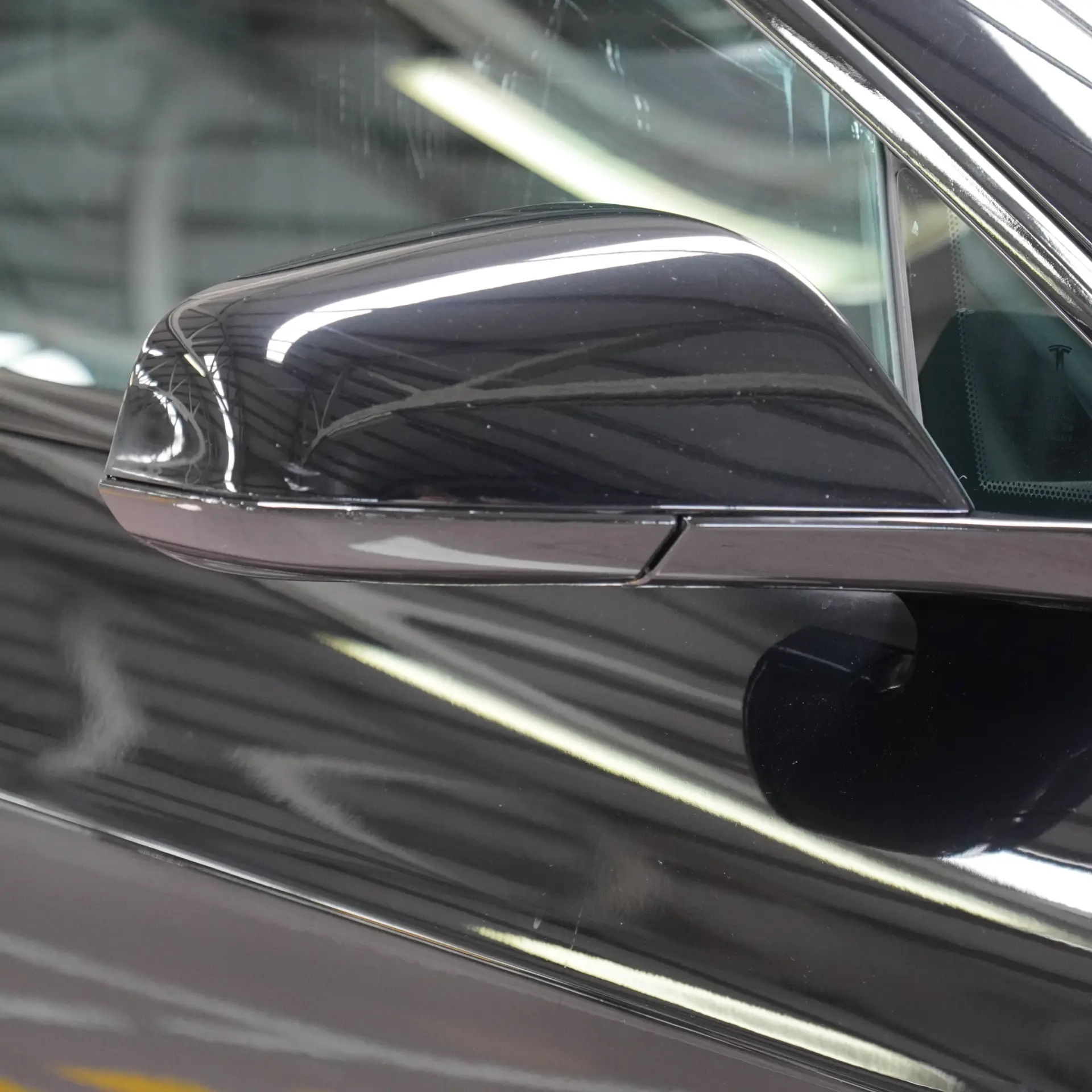 Tesla Model S 85 46