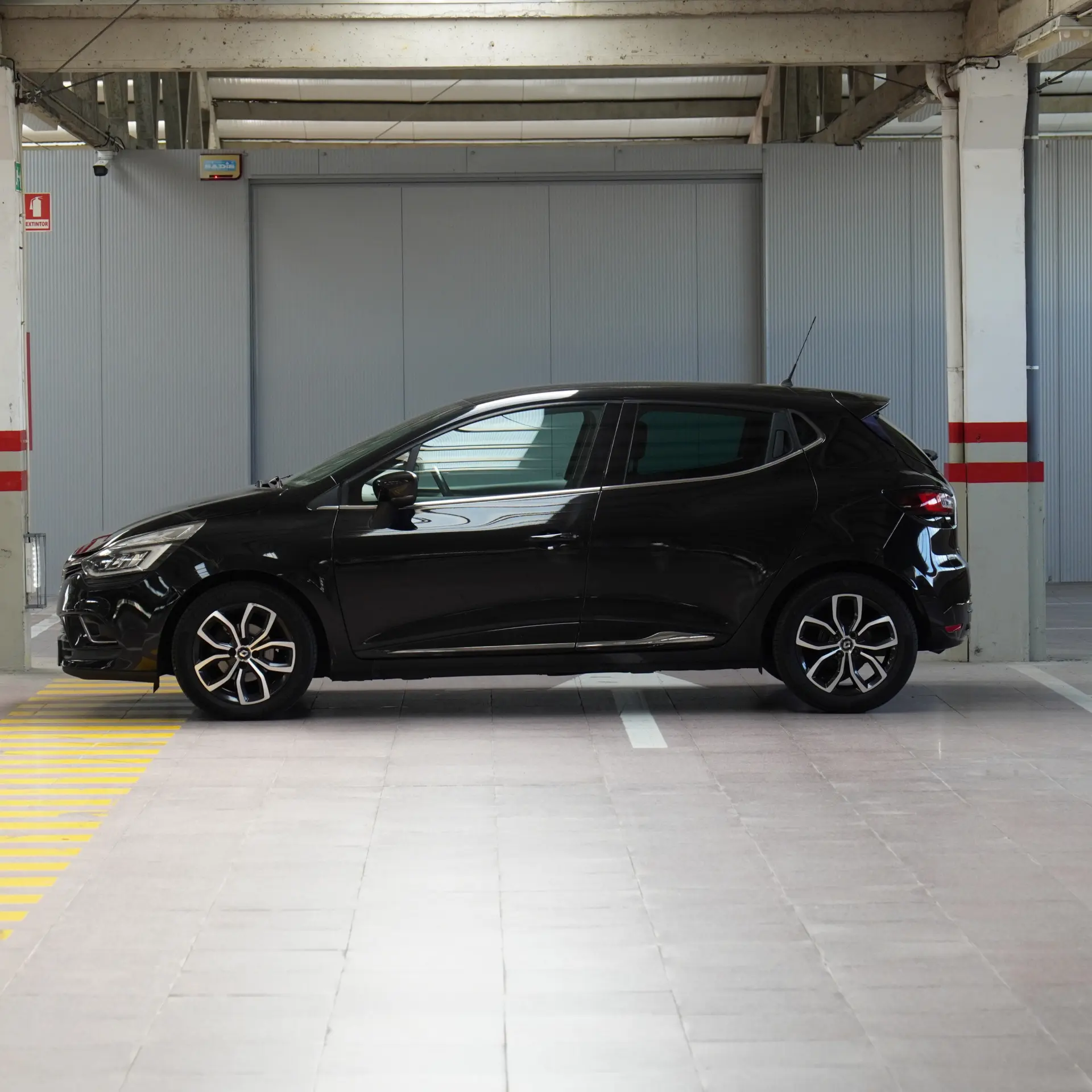 Renault Clio 0.9 TCe Intens 8