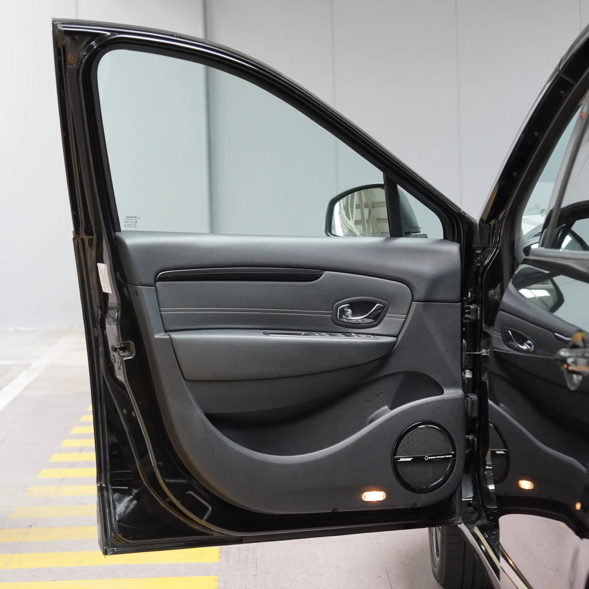 Renault Grand Scénic ENERGY TCe 115 Bose Edition 31