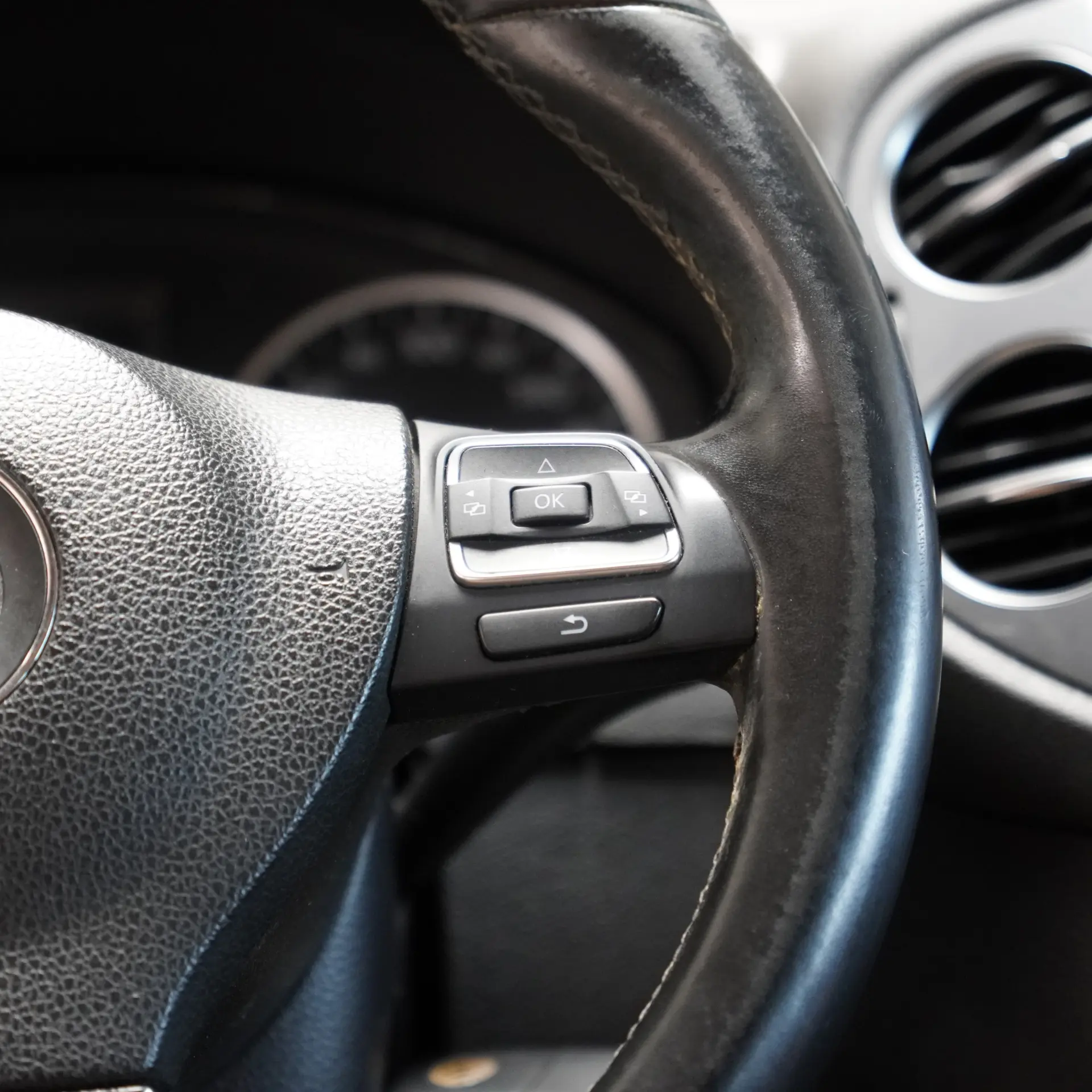Volkswagen Tiguan 2.0 TDI Trend BlueMotion 23