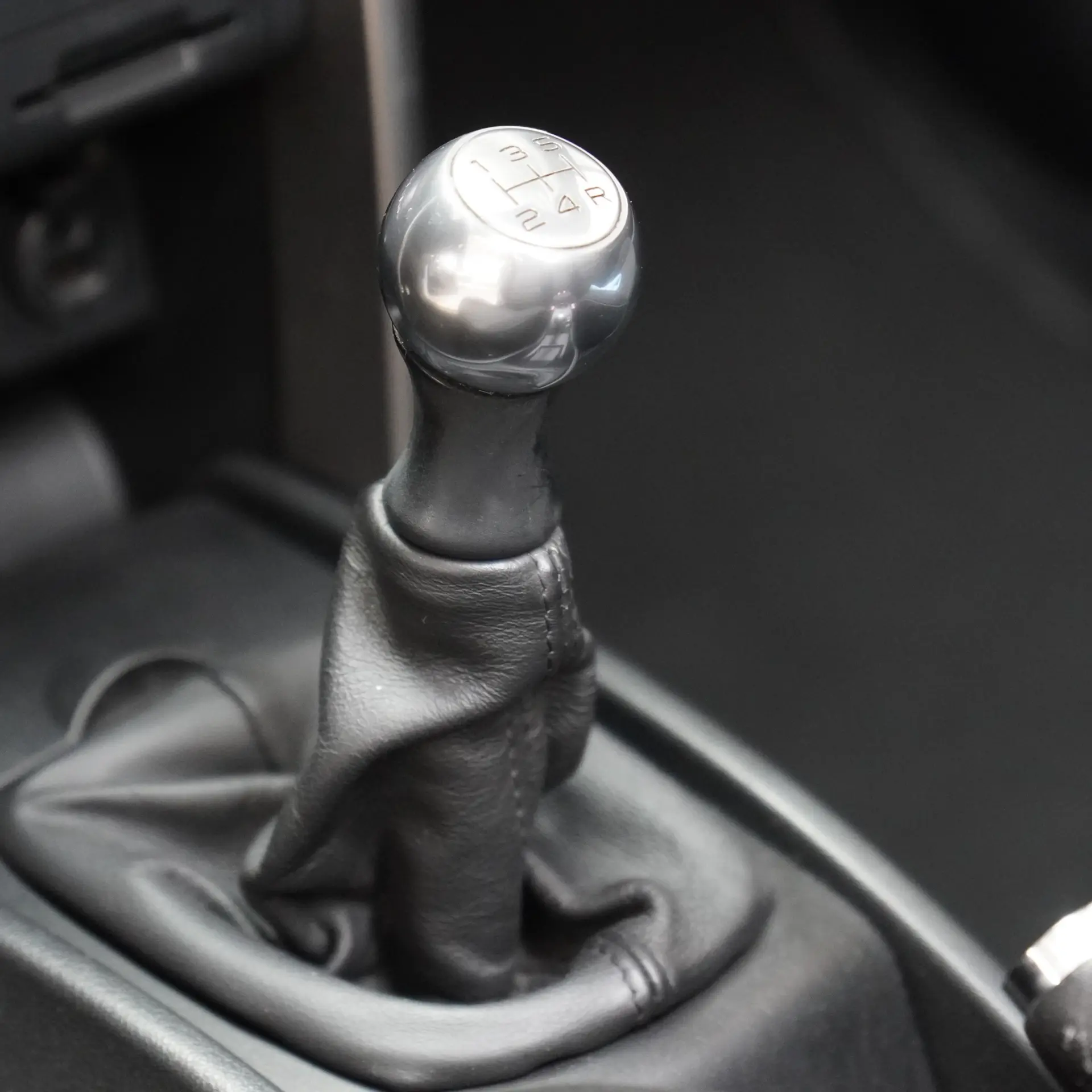 Peugeot 207 CC 1.6 SE 200 Anos 17