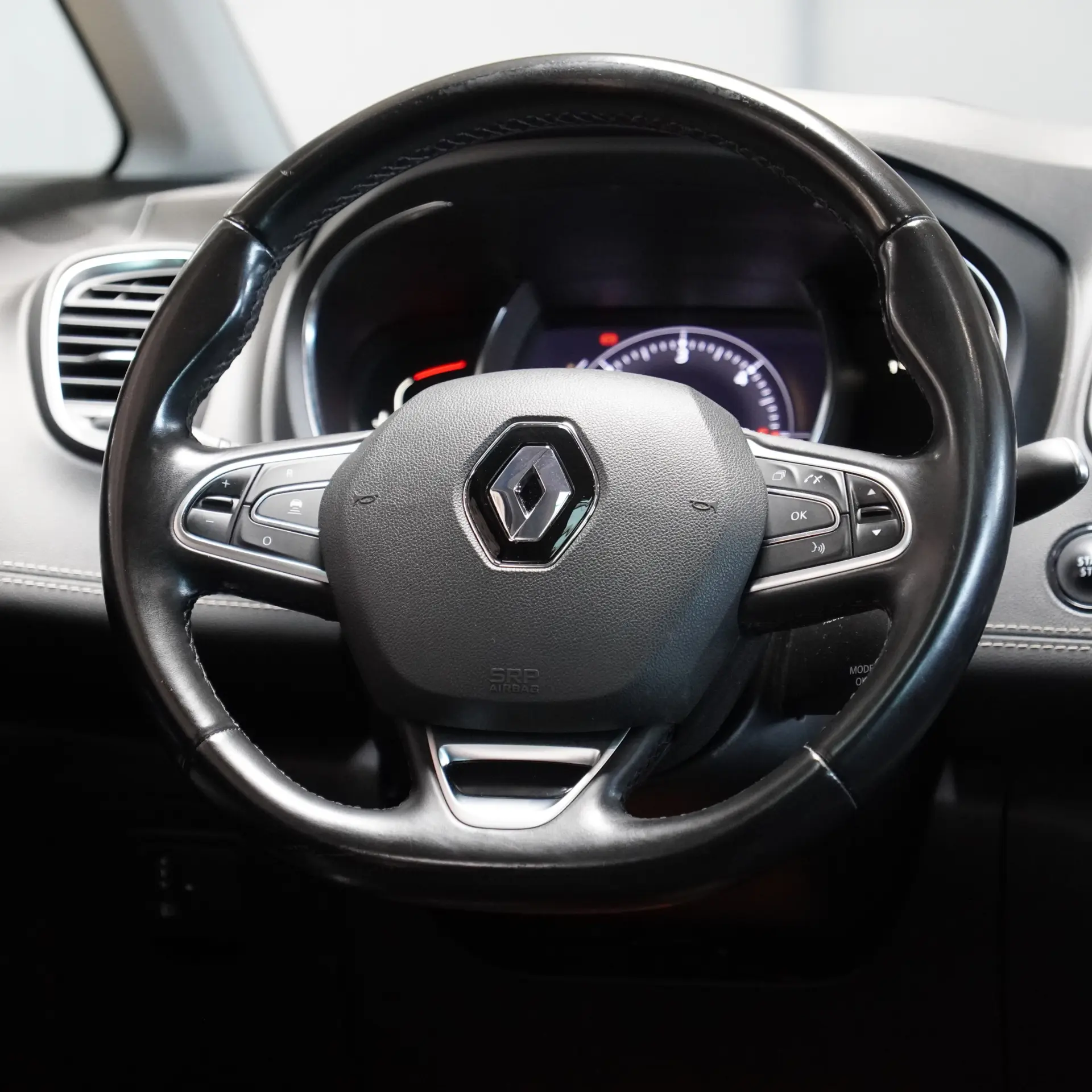 Renault Grand Scénic 1.7 Blue dCi Bose Edition EDC 8