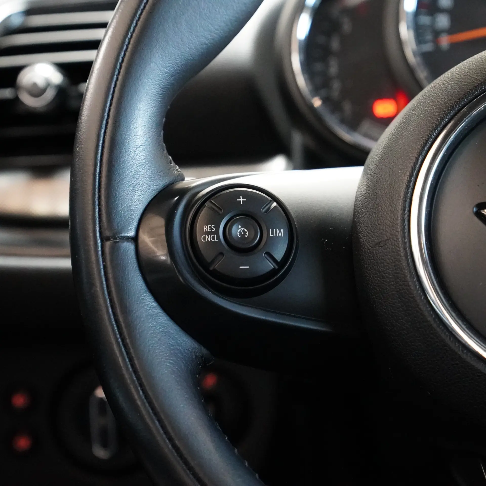 MINI Clubman Cooper D Auto 28