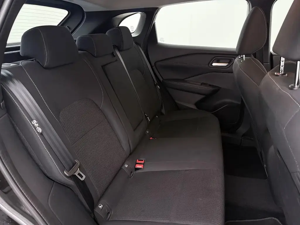 Nissan Qashqai 1.3 MHEV Xtronic Business Access 10