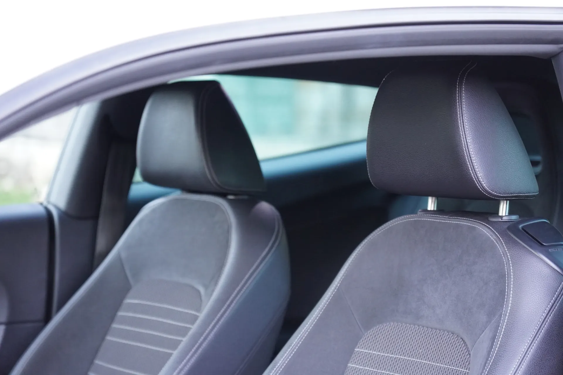 Volkswagen Scirocco 2.0 TSI Highline 14