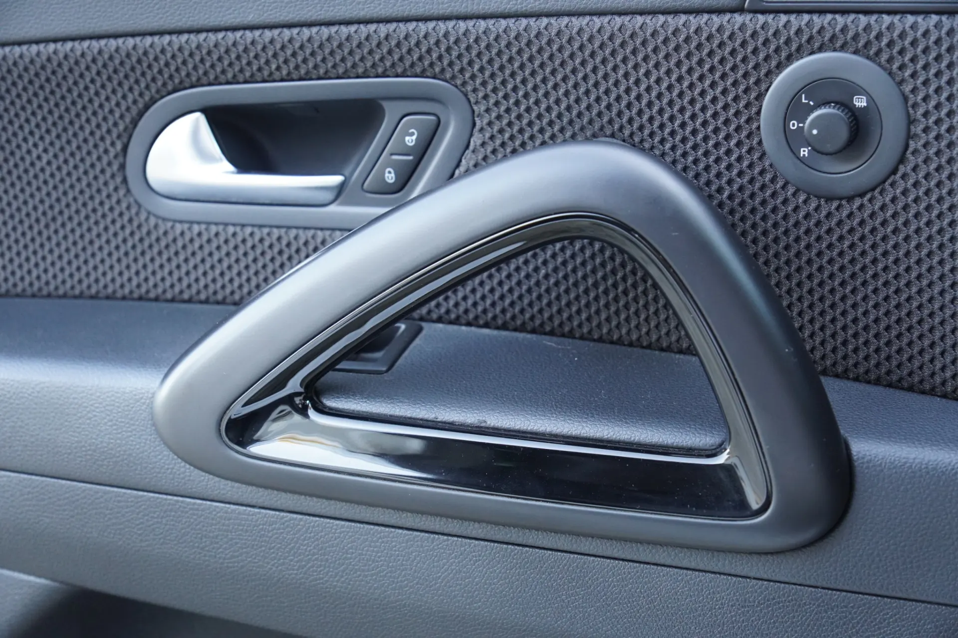 Volkswagen Scirocco 2.0 TSI Highline 25