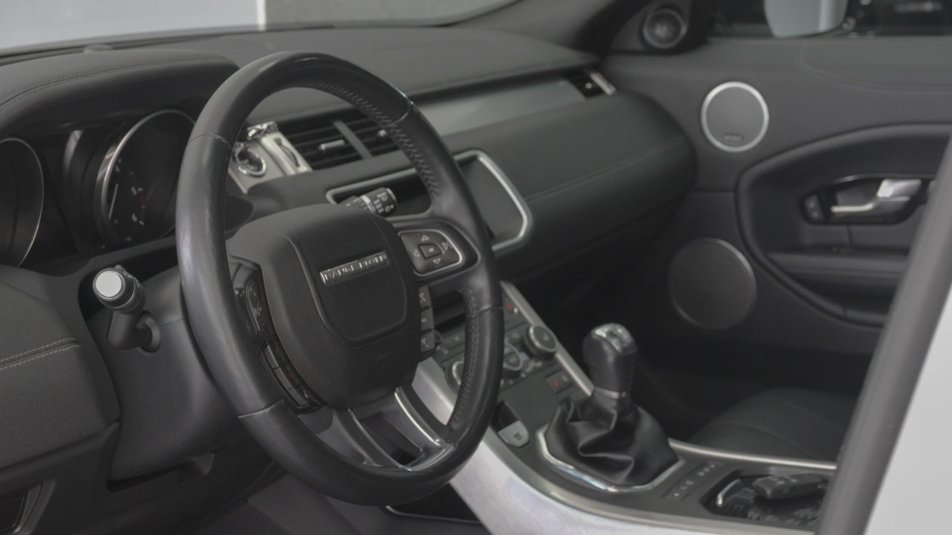 Land Rover Range Rover Evoque Outro 22