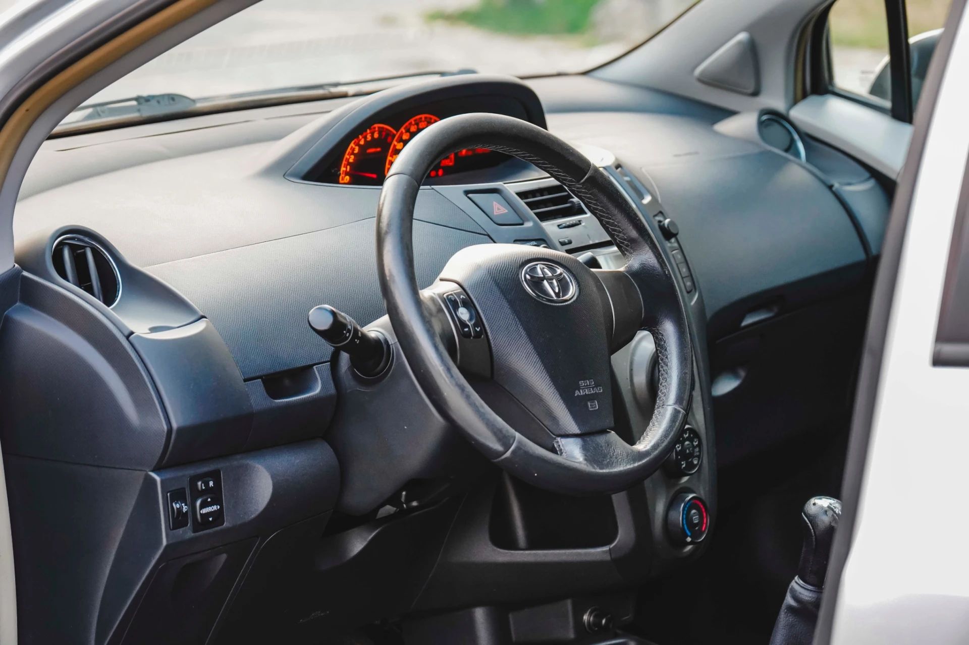 Toyota Yaris 1.0 VVT-i Rock in Rio 11