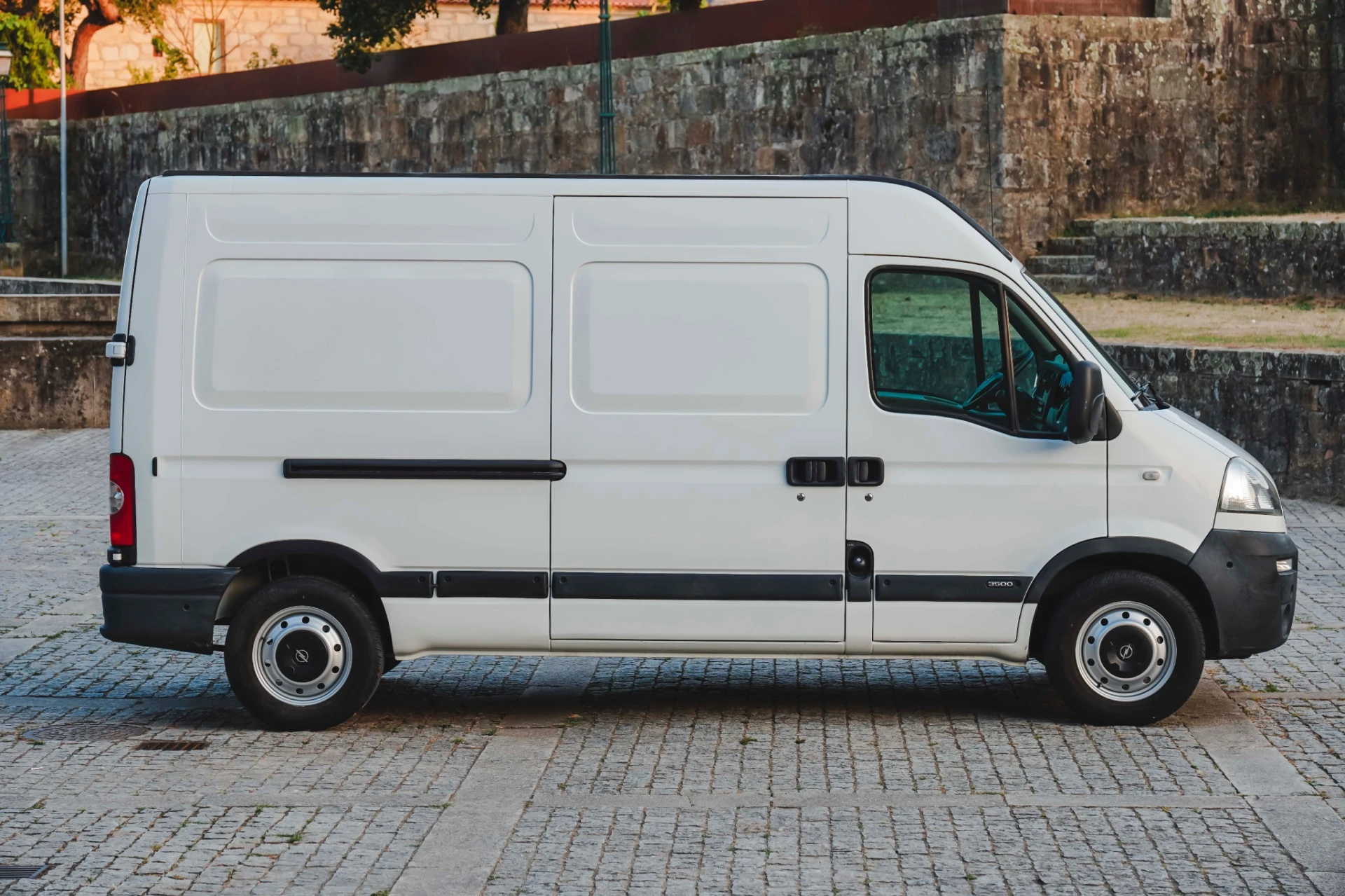 Opel Movano L2 H1 3.5T 2.5 CDTi CD 21