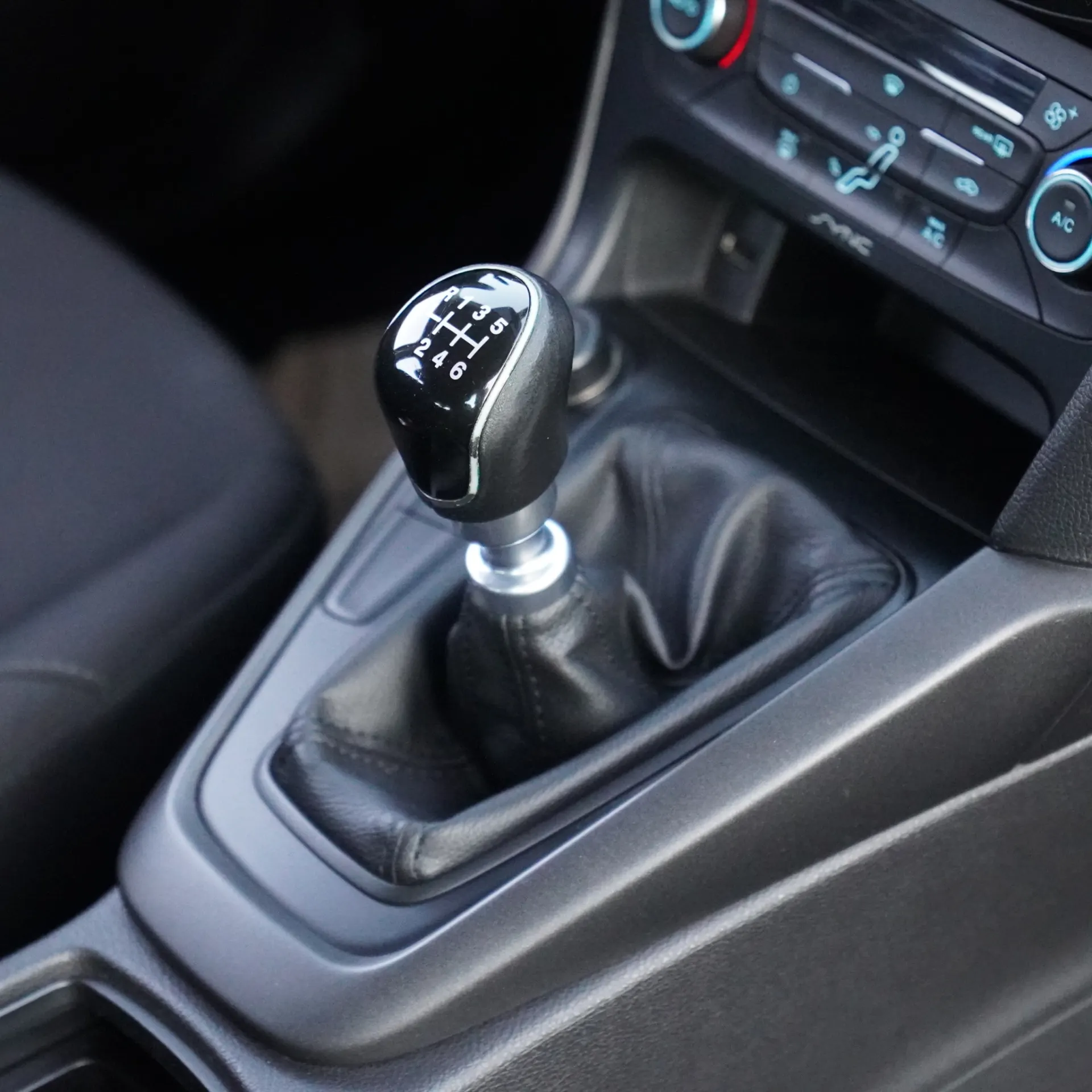 Ford Focus 1.0 EcoBoost Active 15