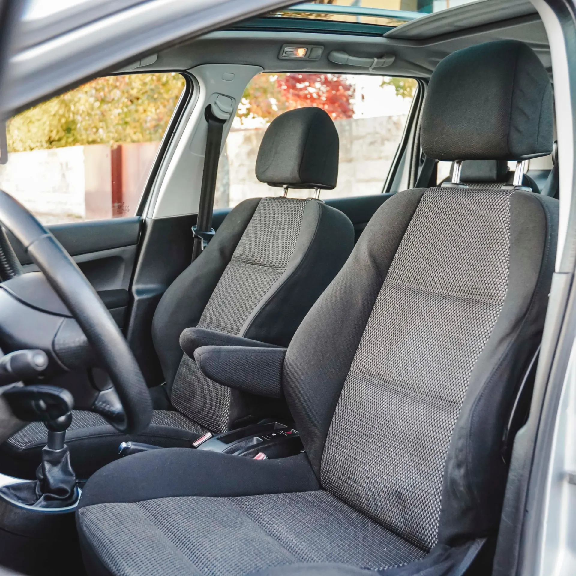 Peugeot 307 SW 1.6 HDi Black & Silver 8