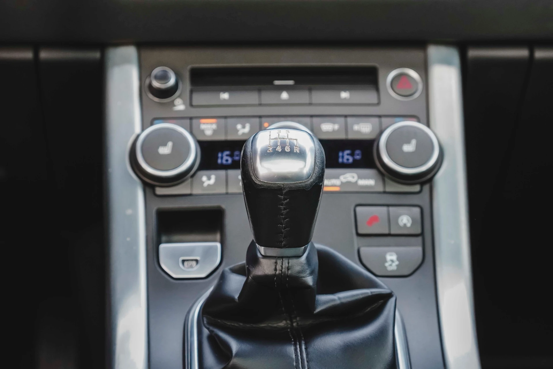 Land Rover Range Rover Evoque 2.0 Td4 Landmark Edition 17