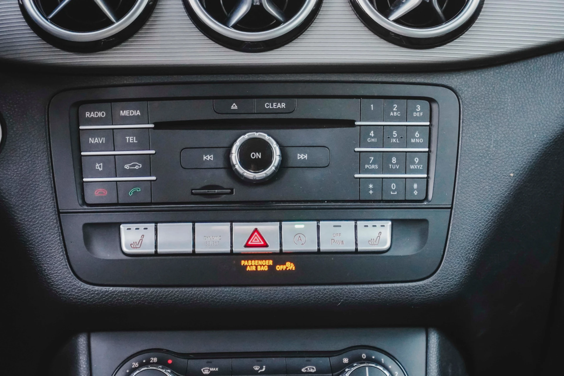 Mercedes-Benz Classe B 180D Ambition 23