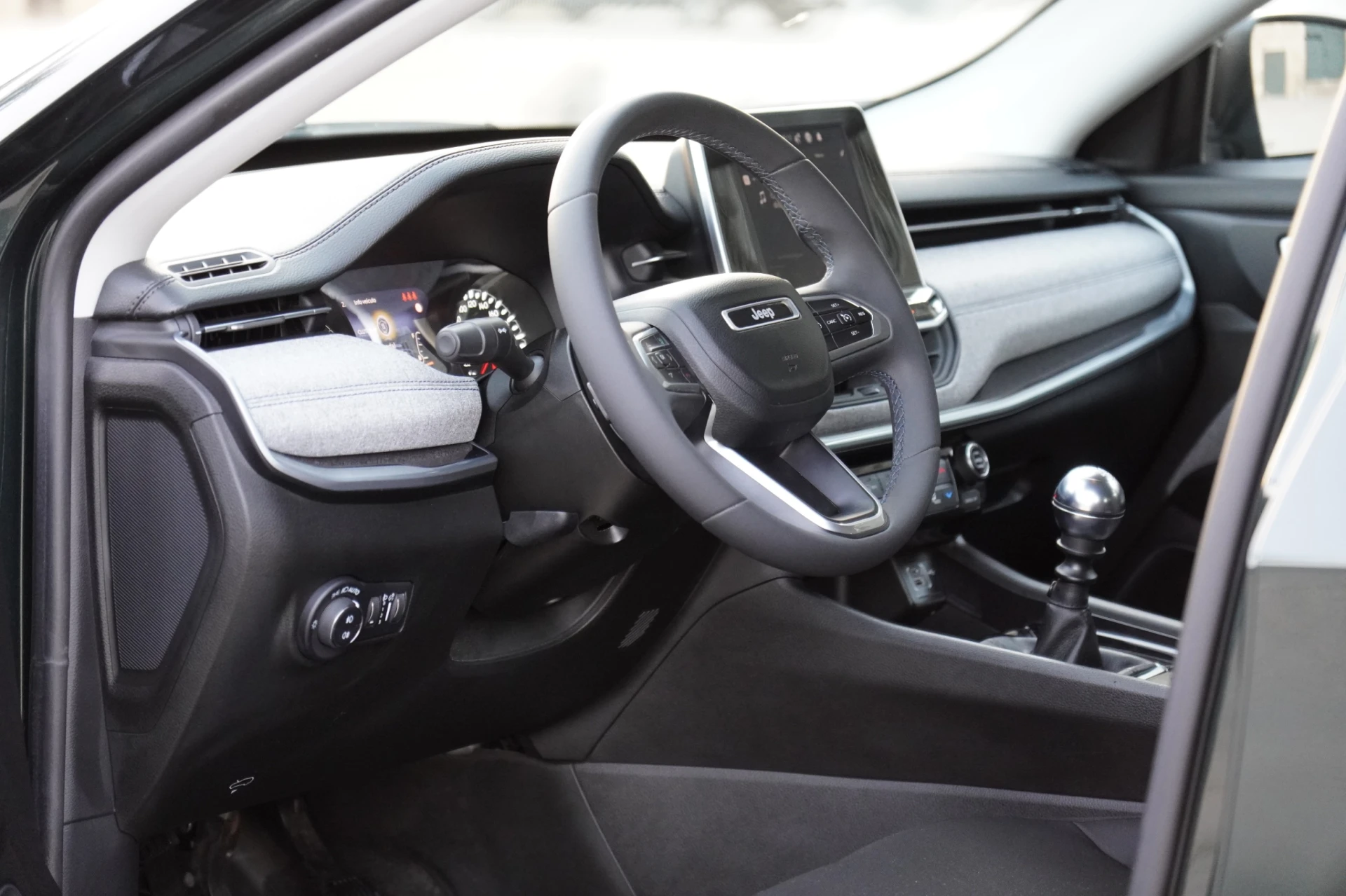 Jeep Compass 1.3 T Longitude 17