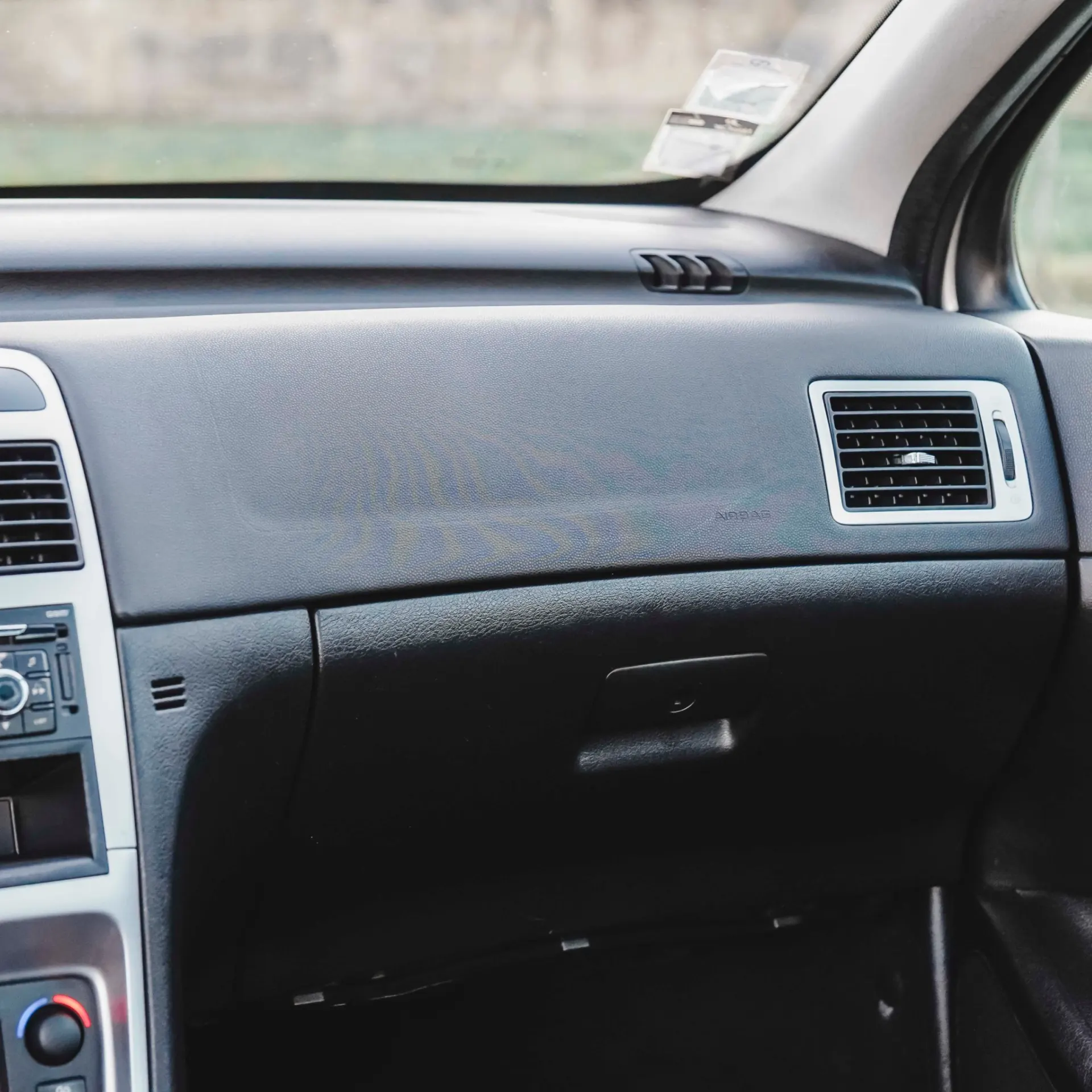 Peugeot 307 SW 1.6 HDi Black & Silver 28