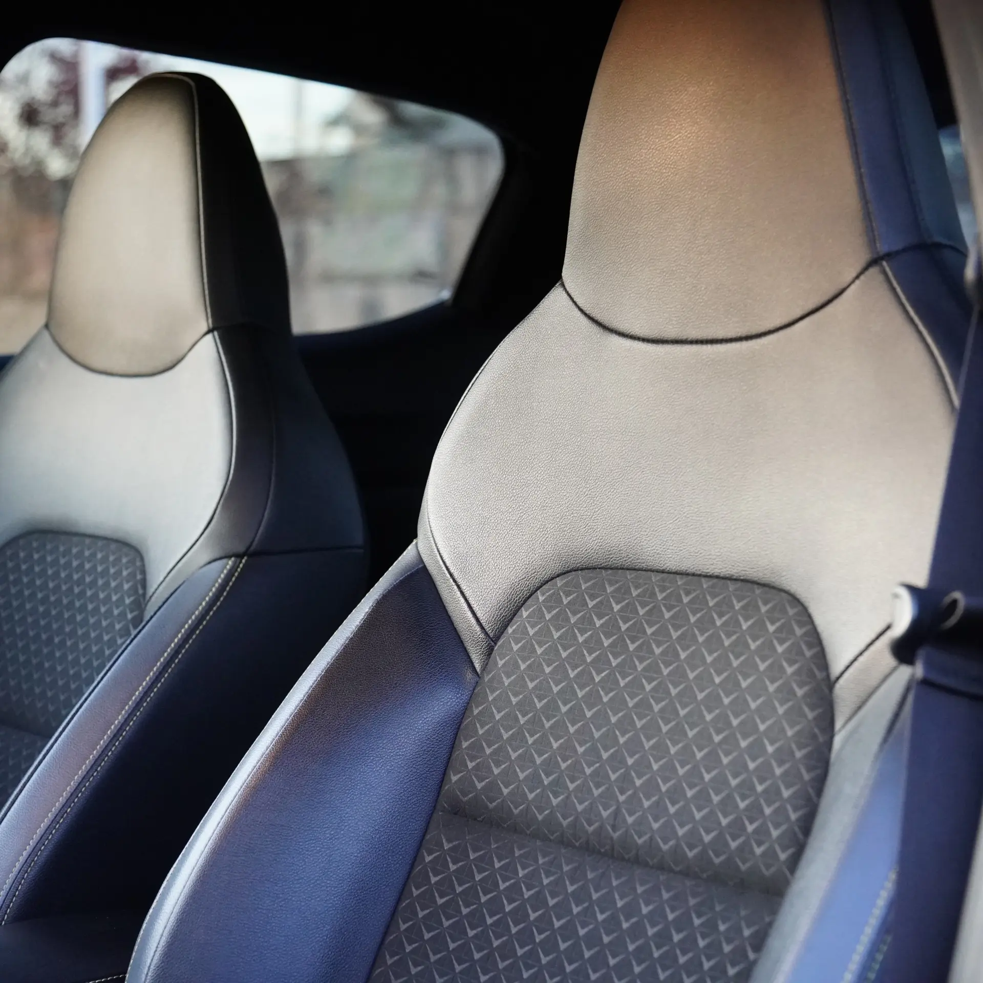 Nissan Juke 1.0 DIG-T Kiiro 32