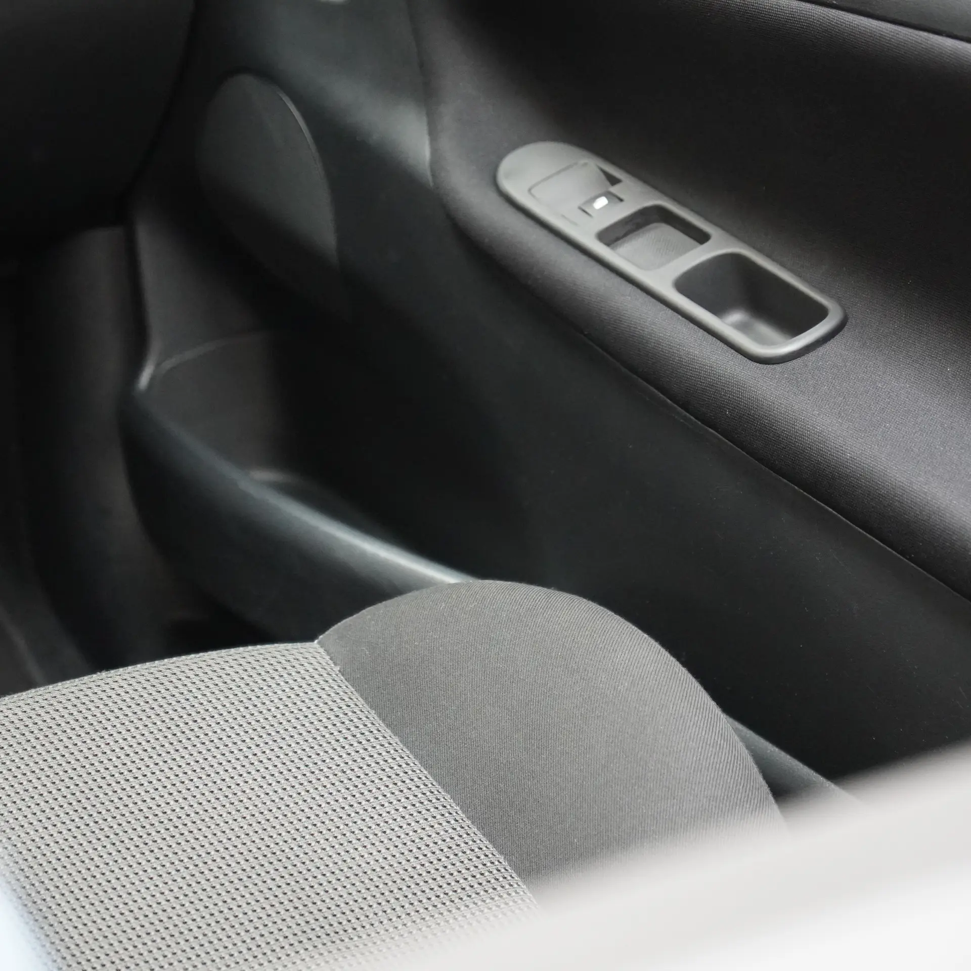 Peugeot 207 CC 1.6 SE 200 Anos 23