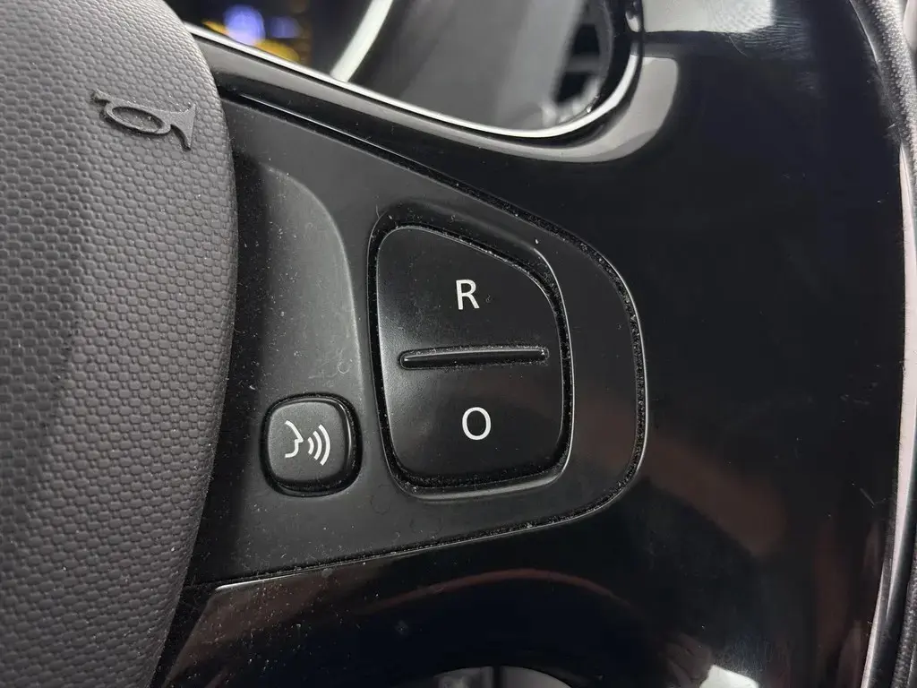 Renault Captur 1.2 TCe Dynamique EDC 10