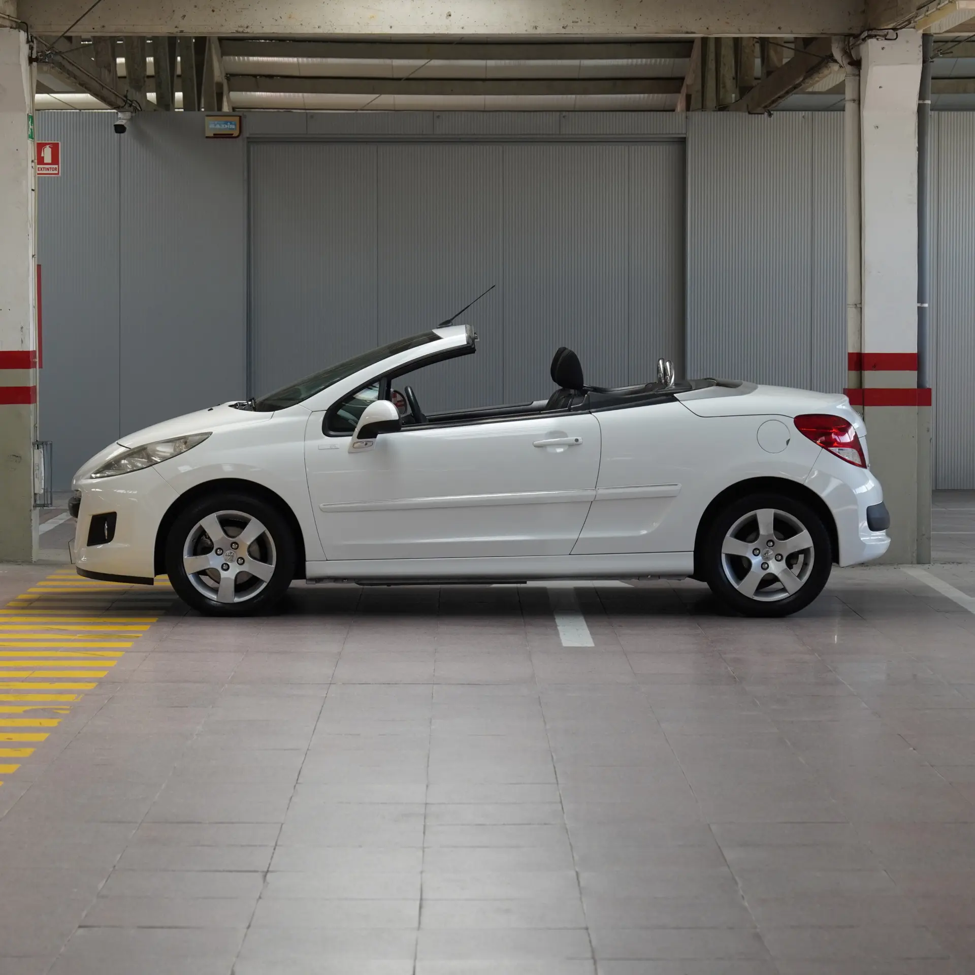 Peugeot 207 CC 1.6 SE 200 Anos 5