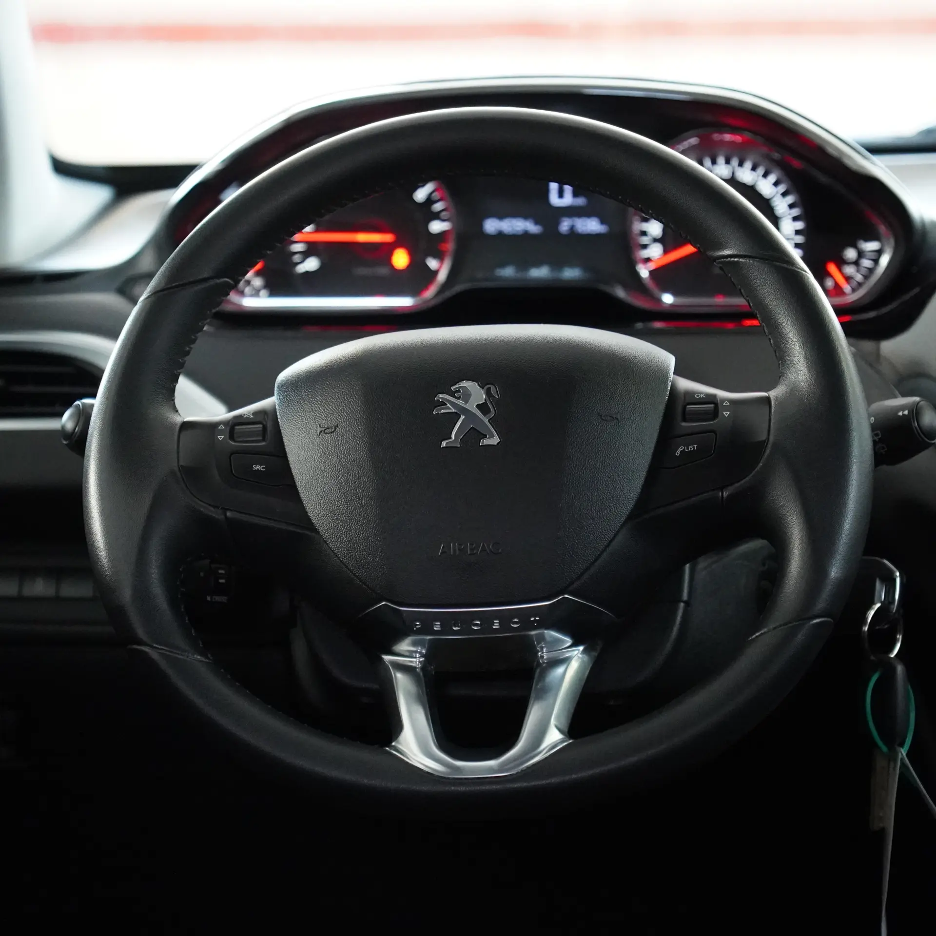 Peugeot 208 1.2 PureTech Style 12