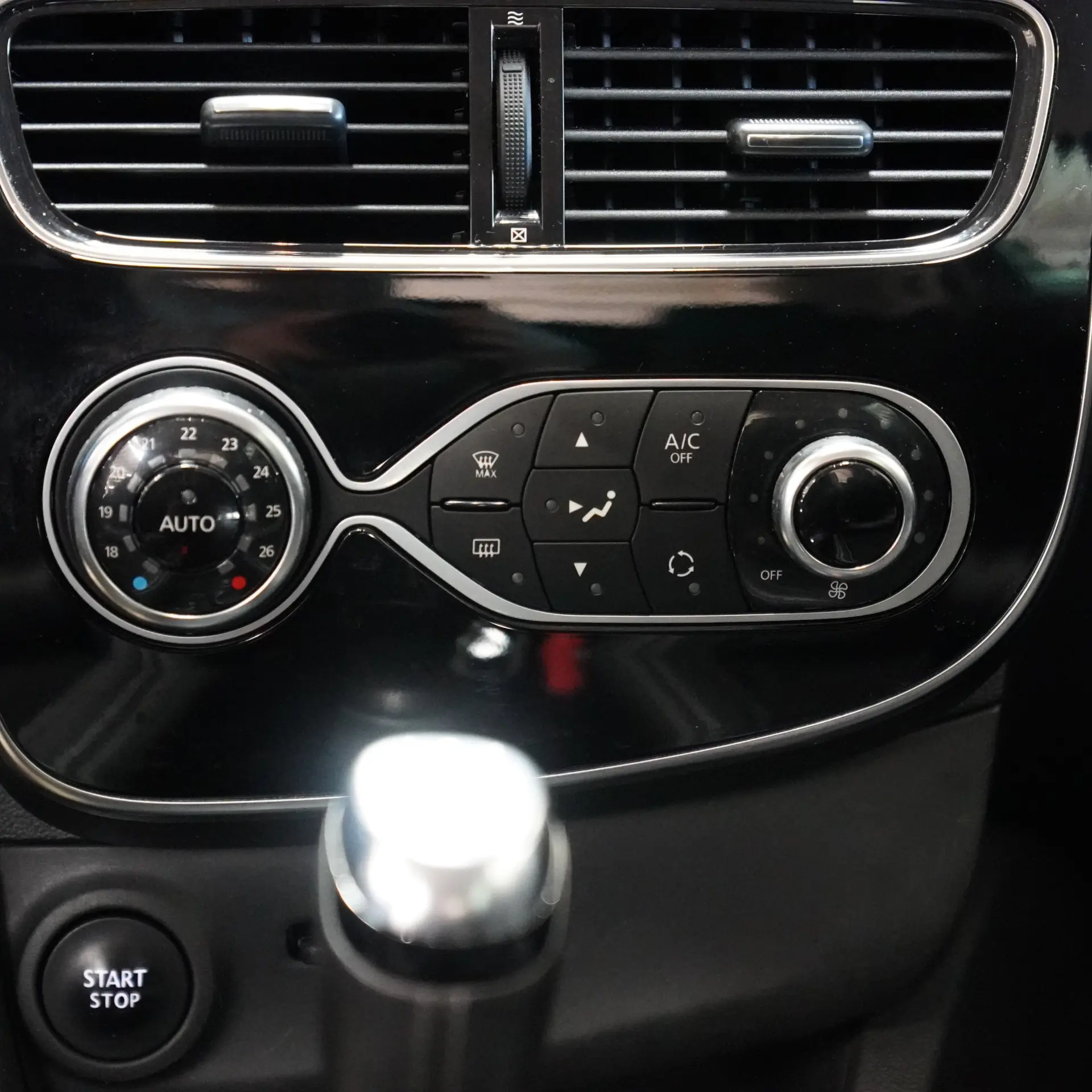Renault Clio 0.9 TCe Intens 19