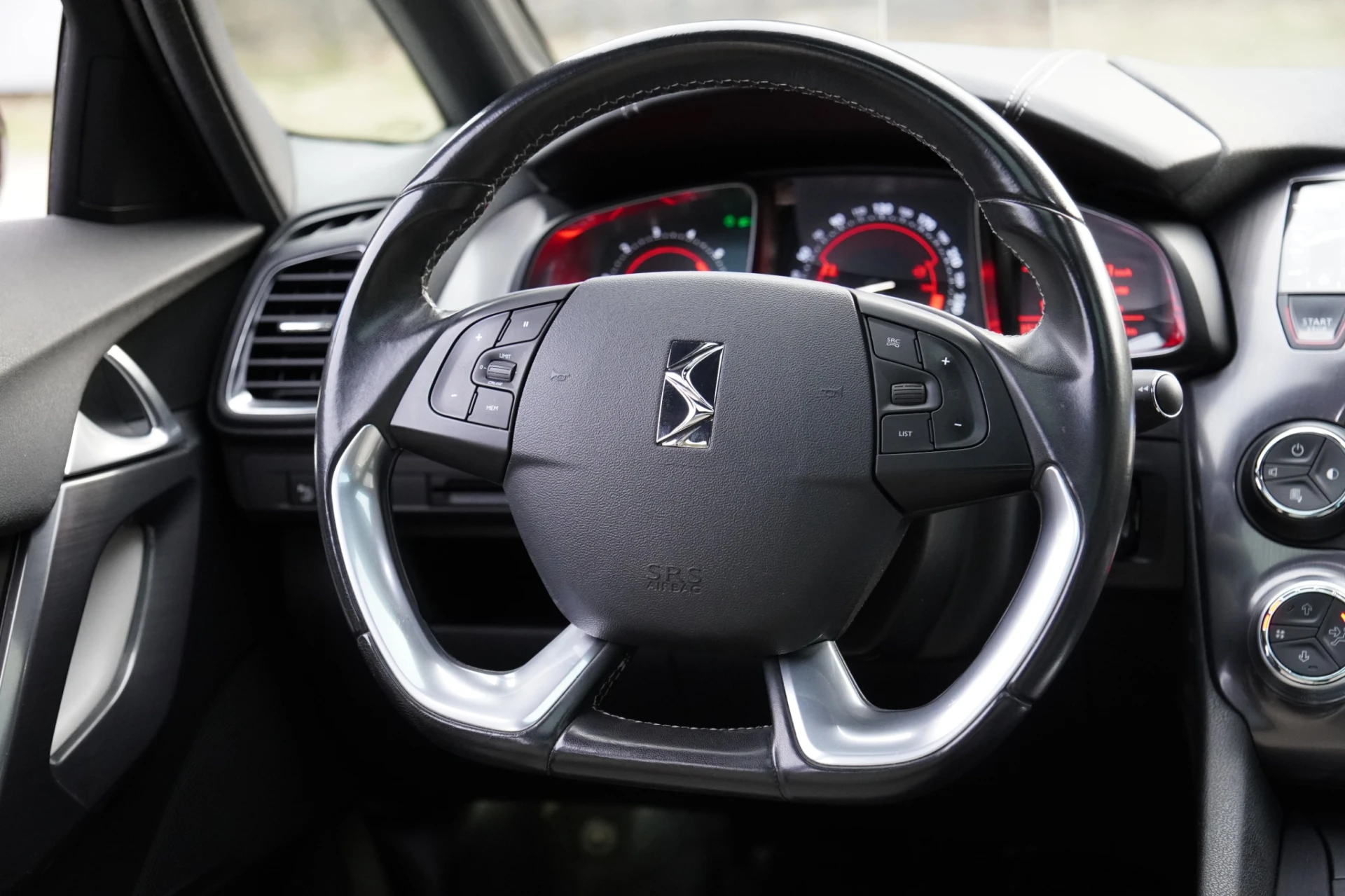 Citroën DS5 2.0 HDI 180 Business 11