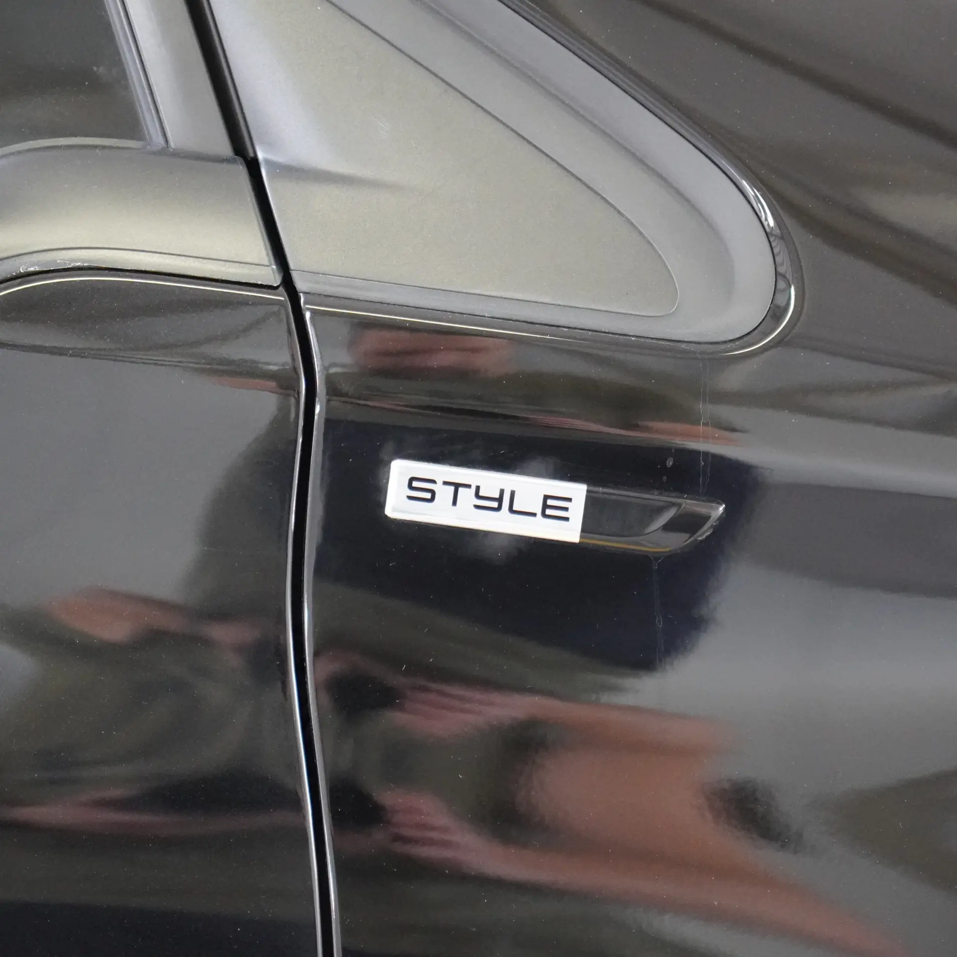 Peugeot 208 1.2 PureTech Style 45