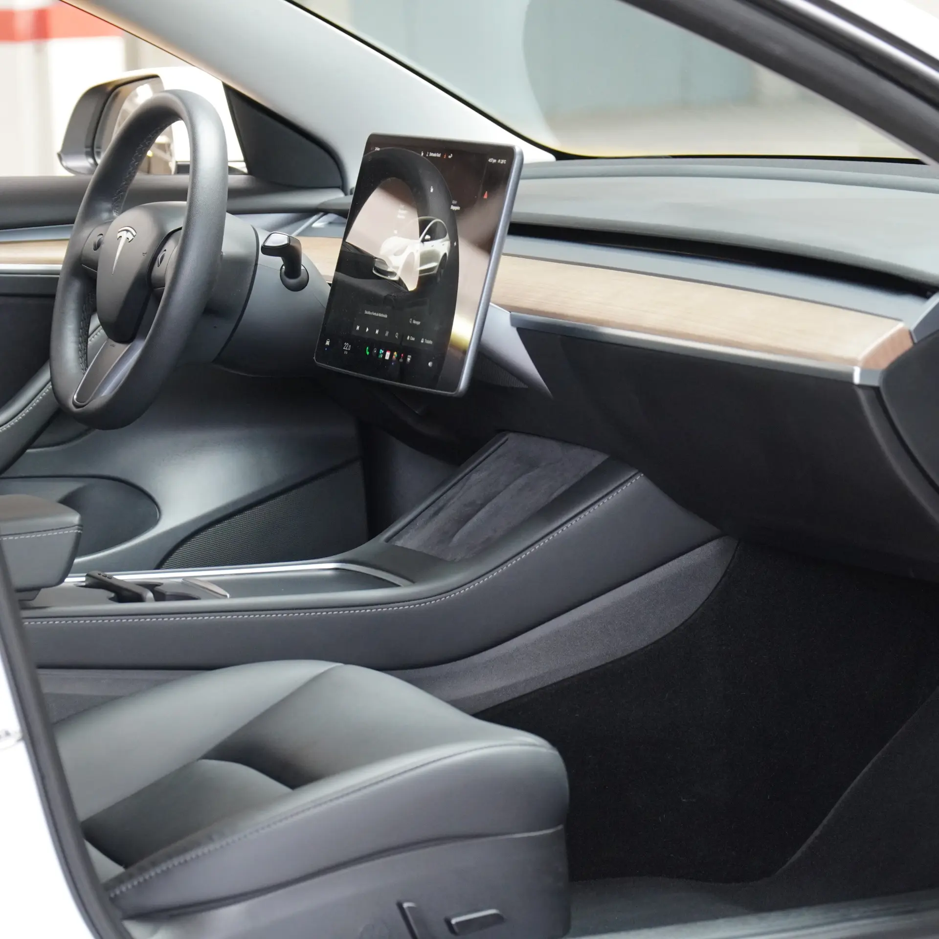 Tesla Model 3 Long Range AWD Dual Motor Performance 13