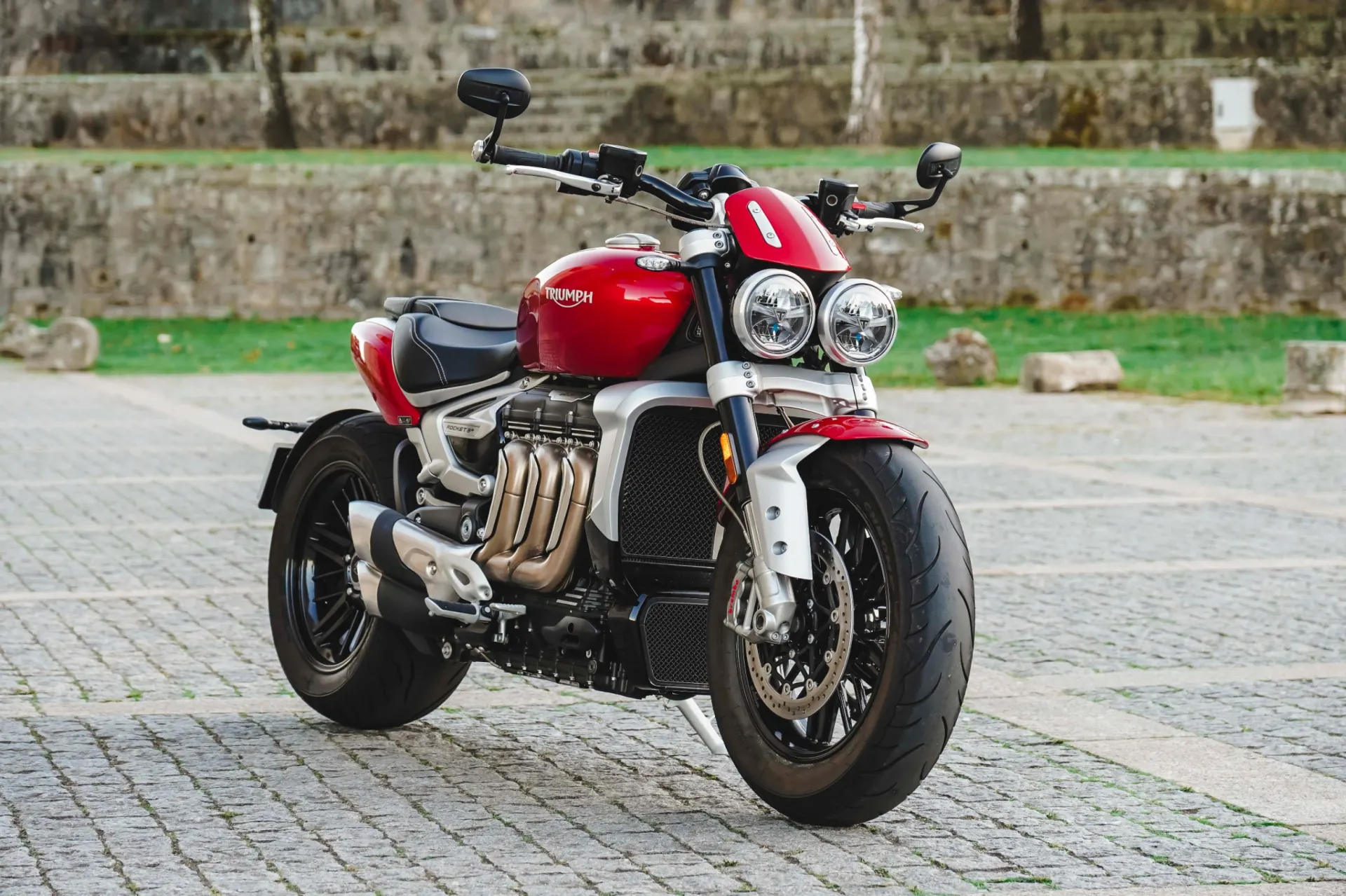 Triumph Rocket 3 R 4