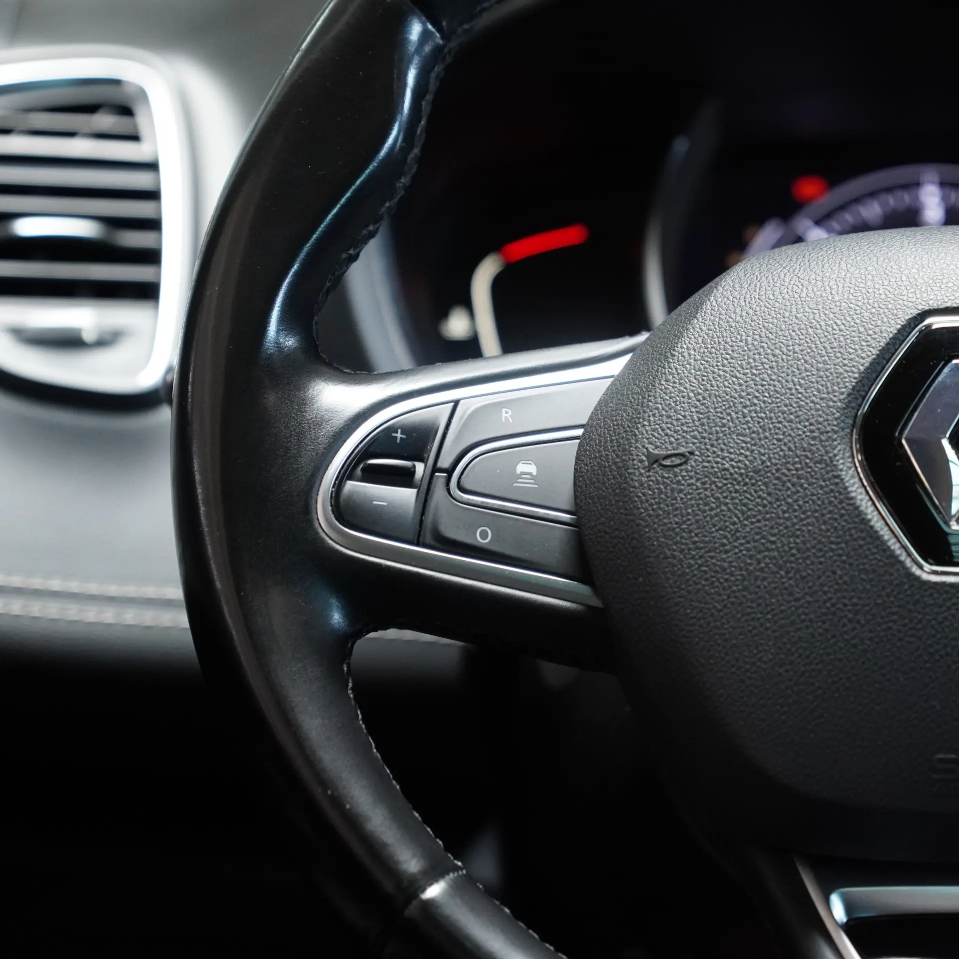 Renault Grand Scénic 1.7 Blue dCi Bose Edition EDC 27