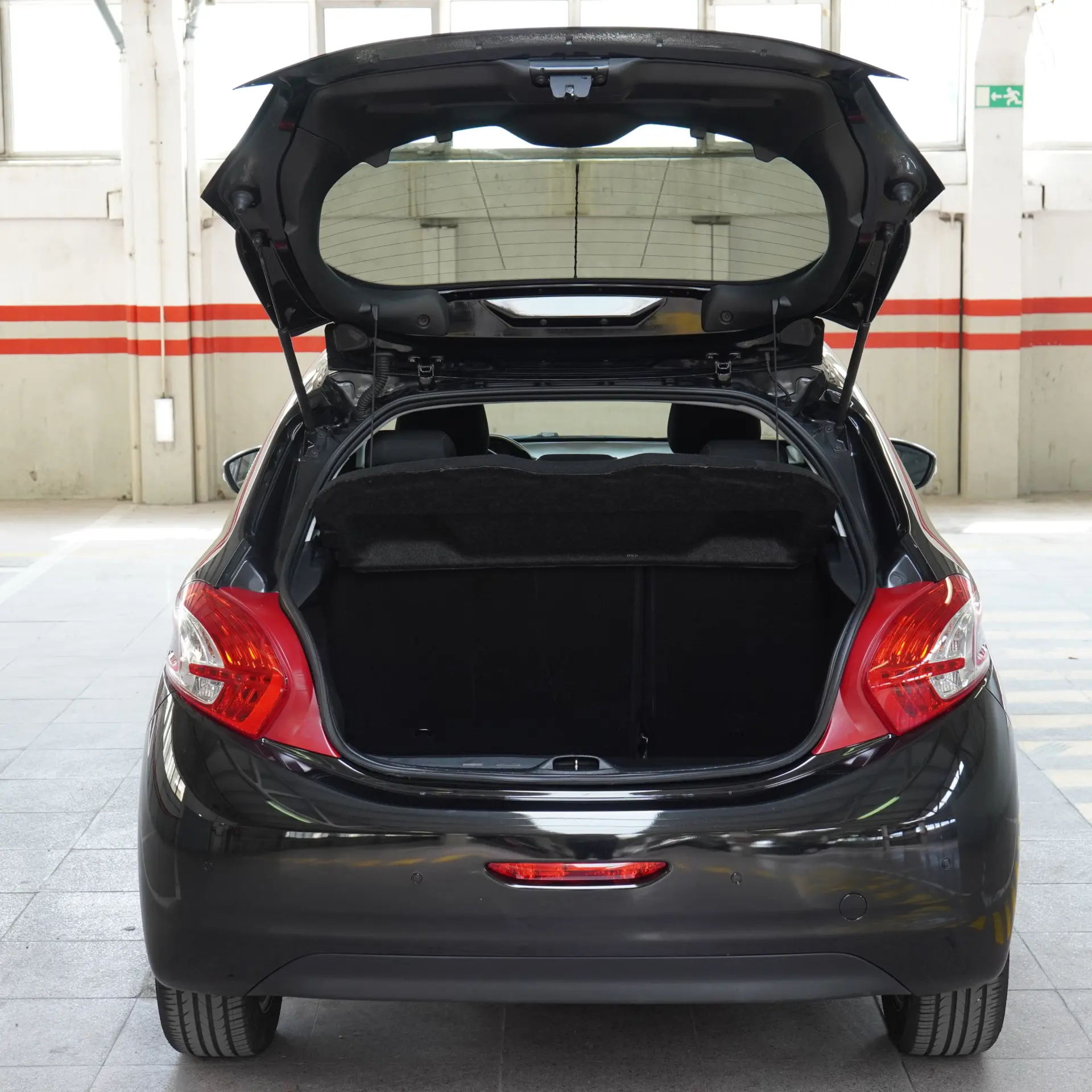 Peugeot 208 1.2 PureTech Style 46