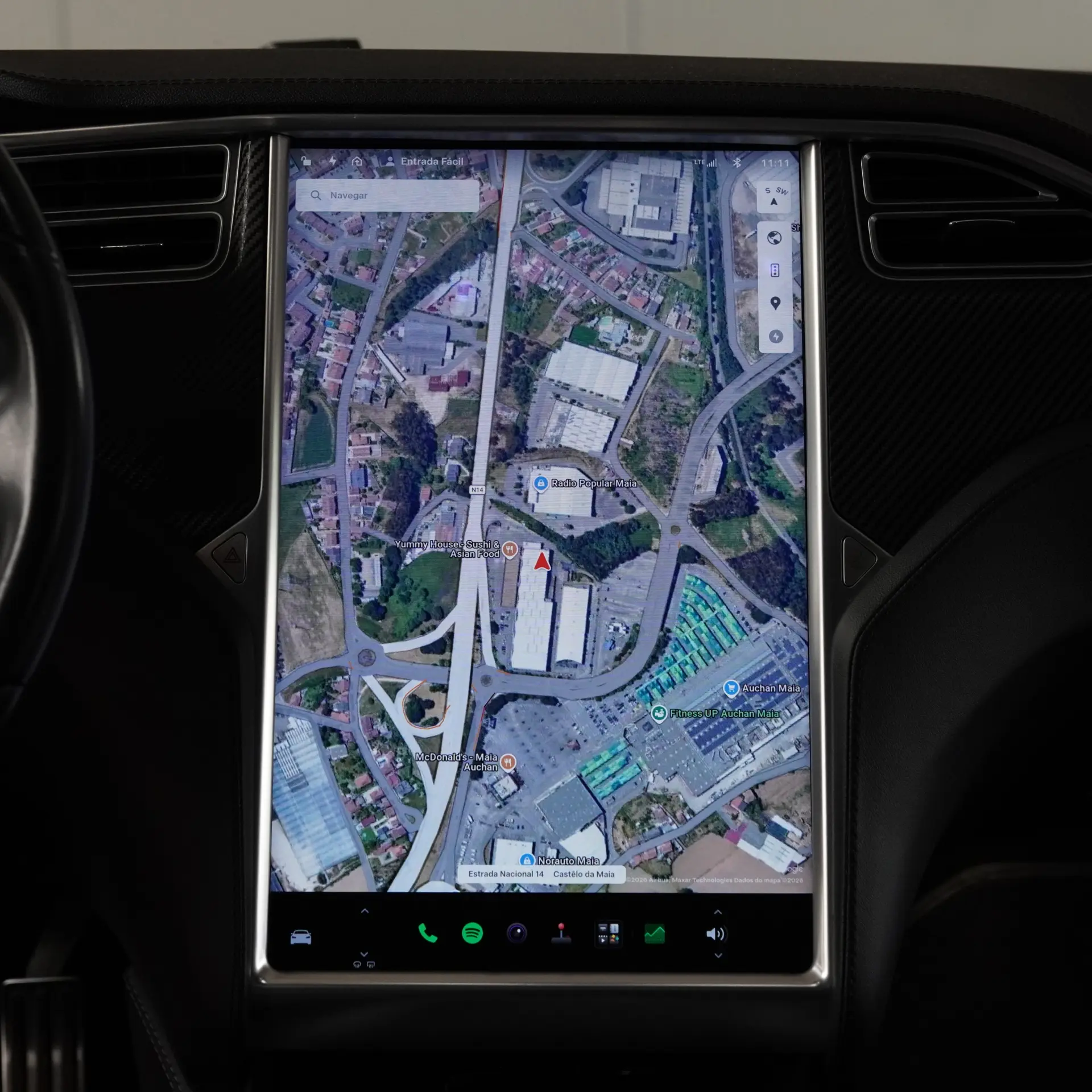 Tesla Model S 85 22
