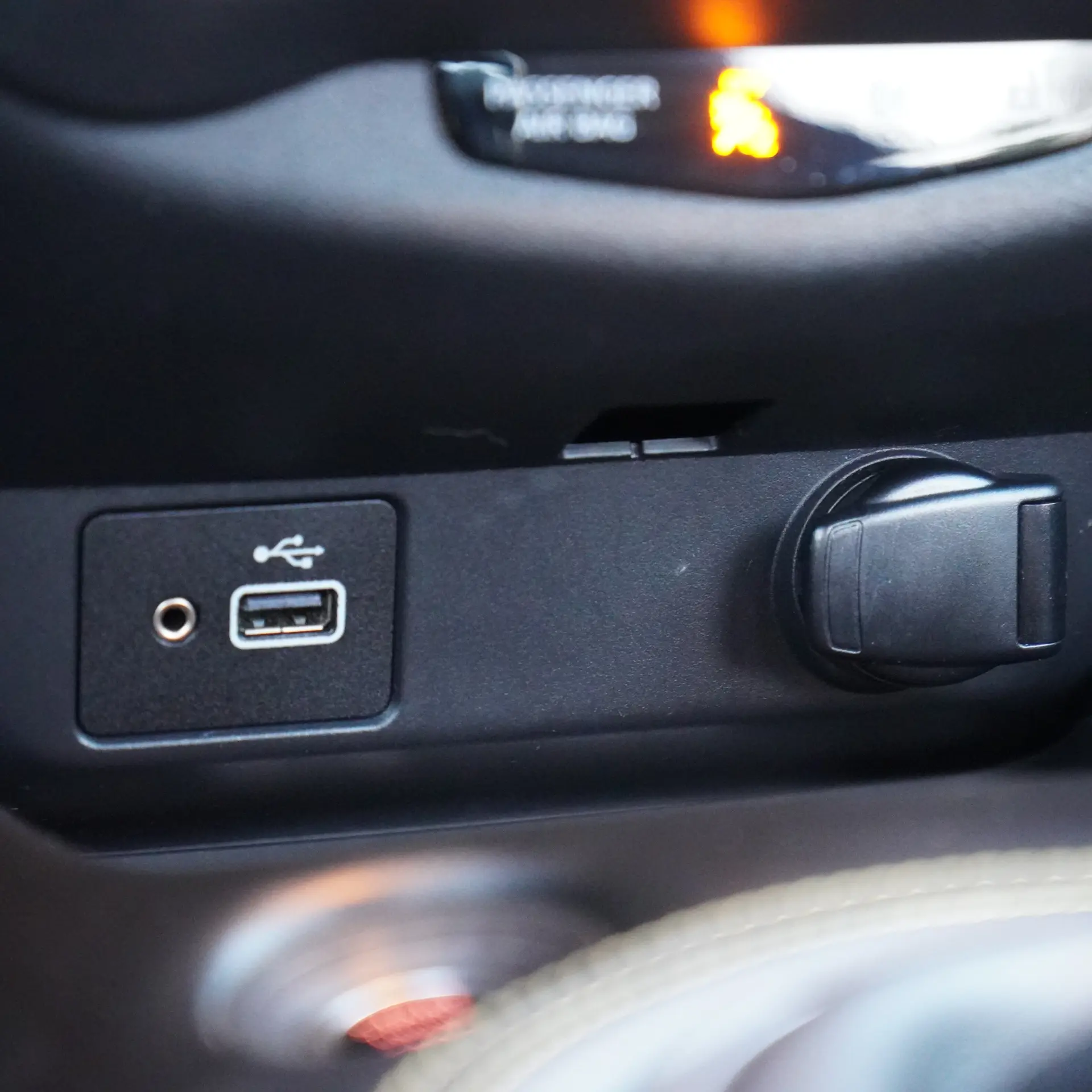 Nissan Juke 1.0 DIG-T Kiiro 29