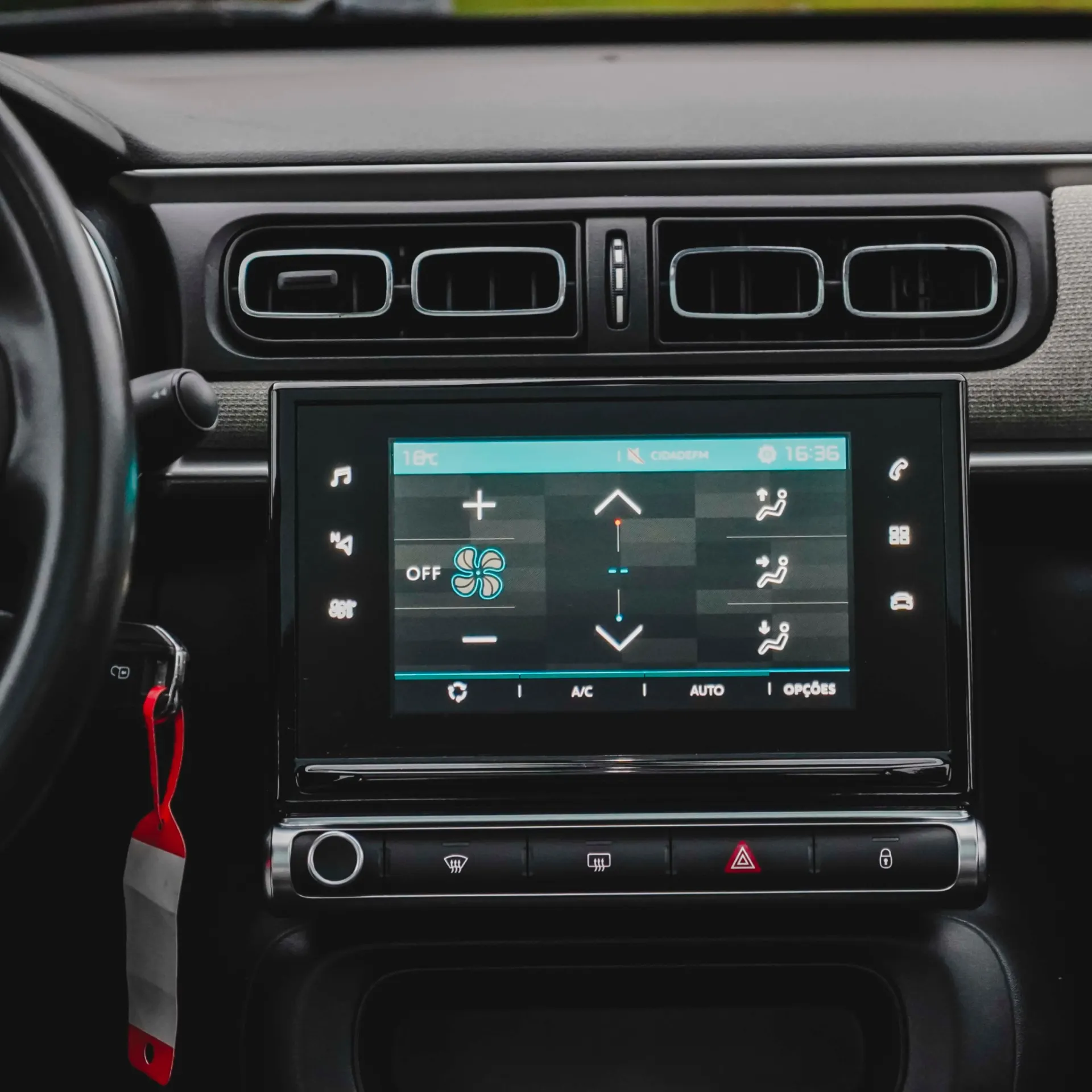 Citroën C3 1.2 Feel 13