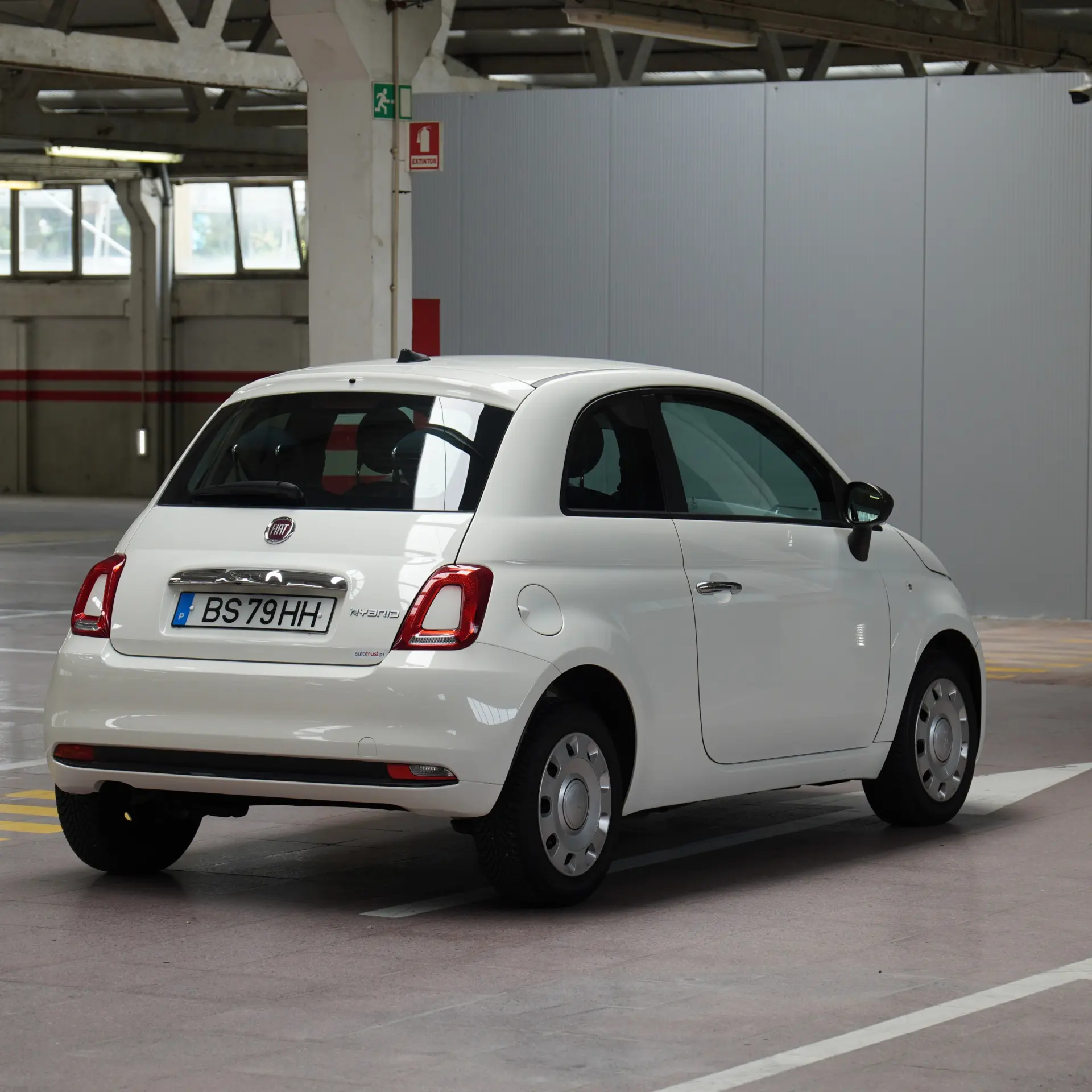 Fiat 500 1.0 Hybrid Cult 28