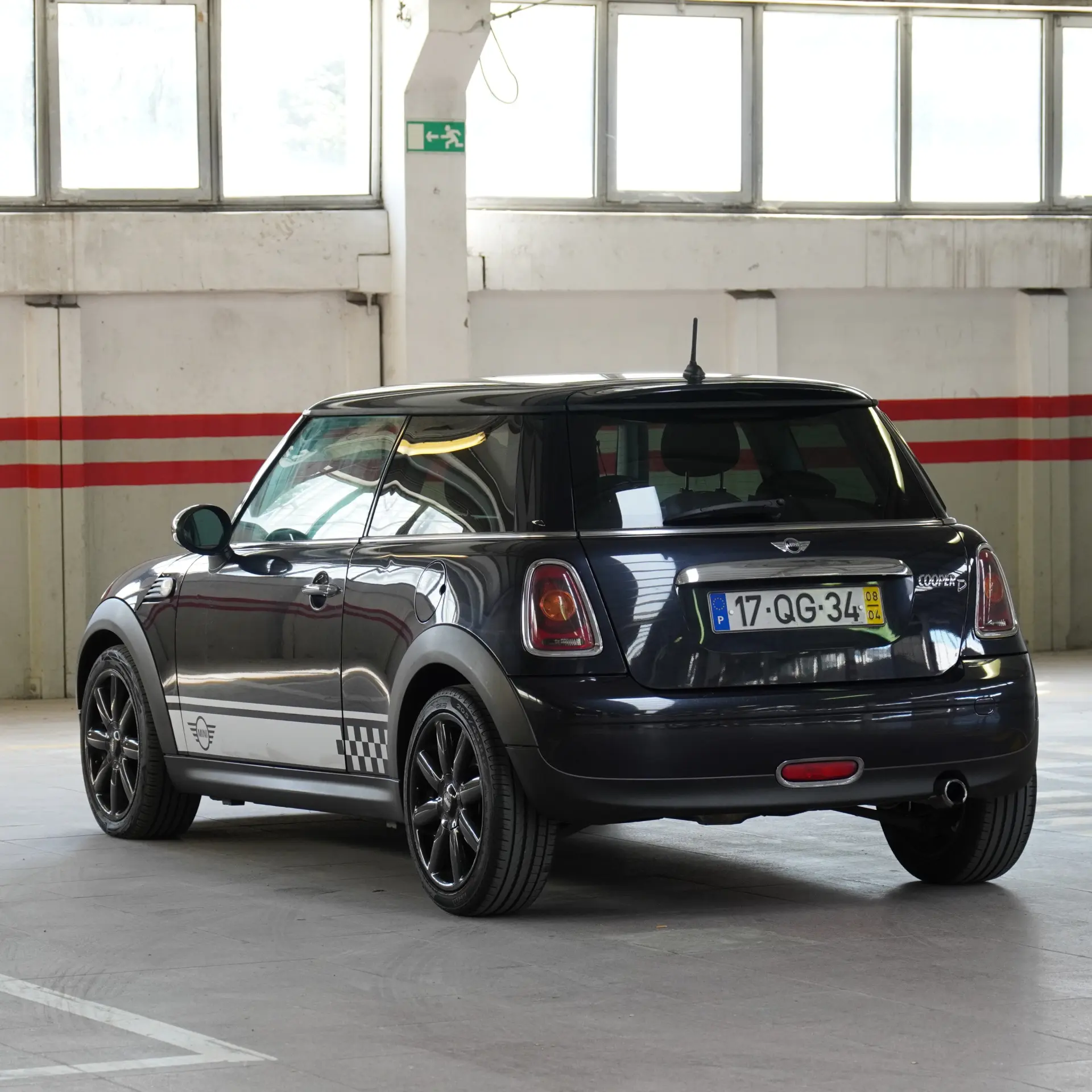 MINI 3 Portas Cooper D 6