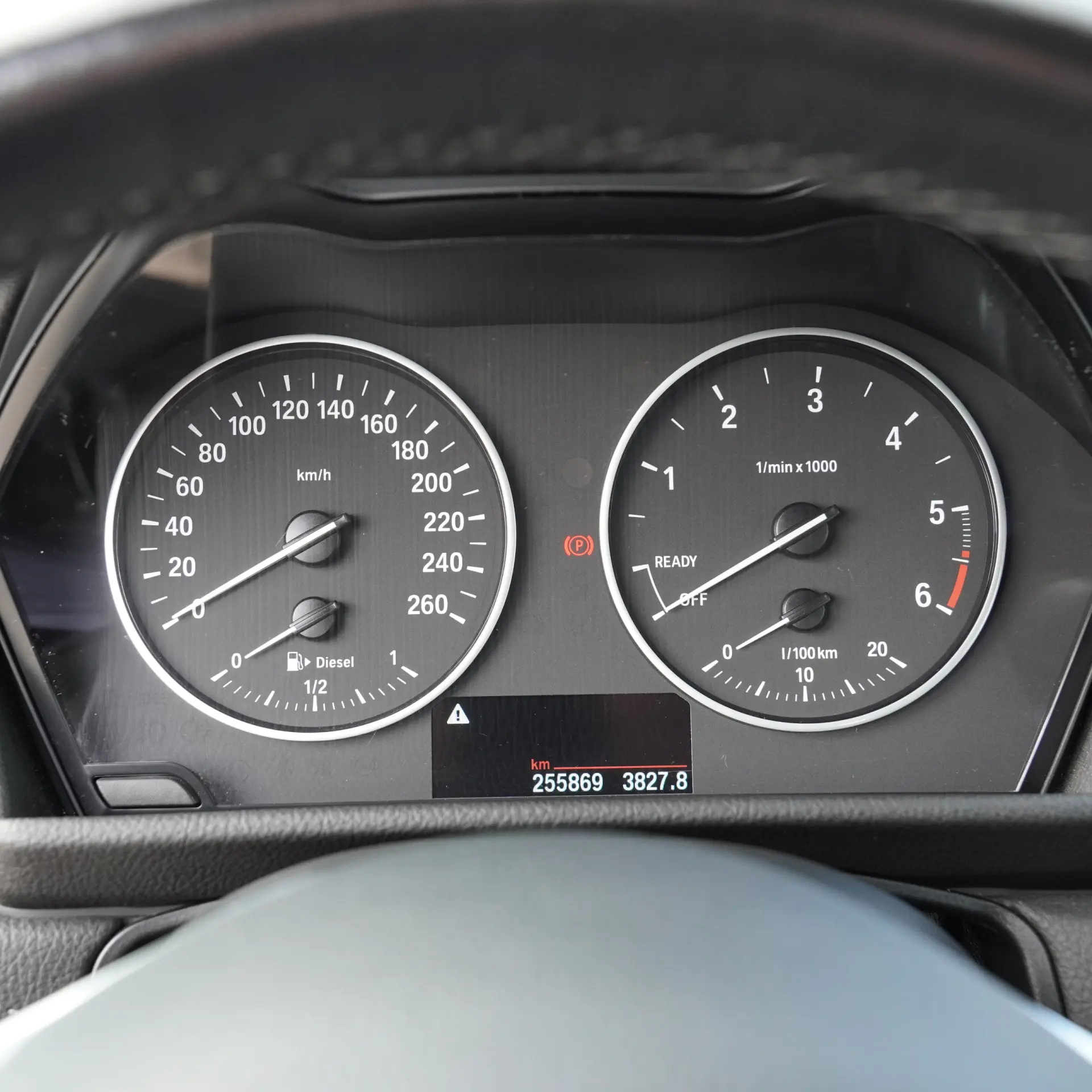 BMW 216 Active Tourer d 23