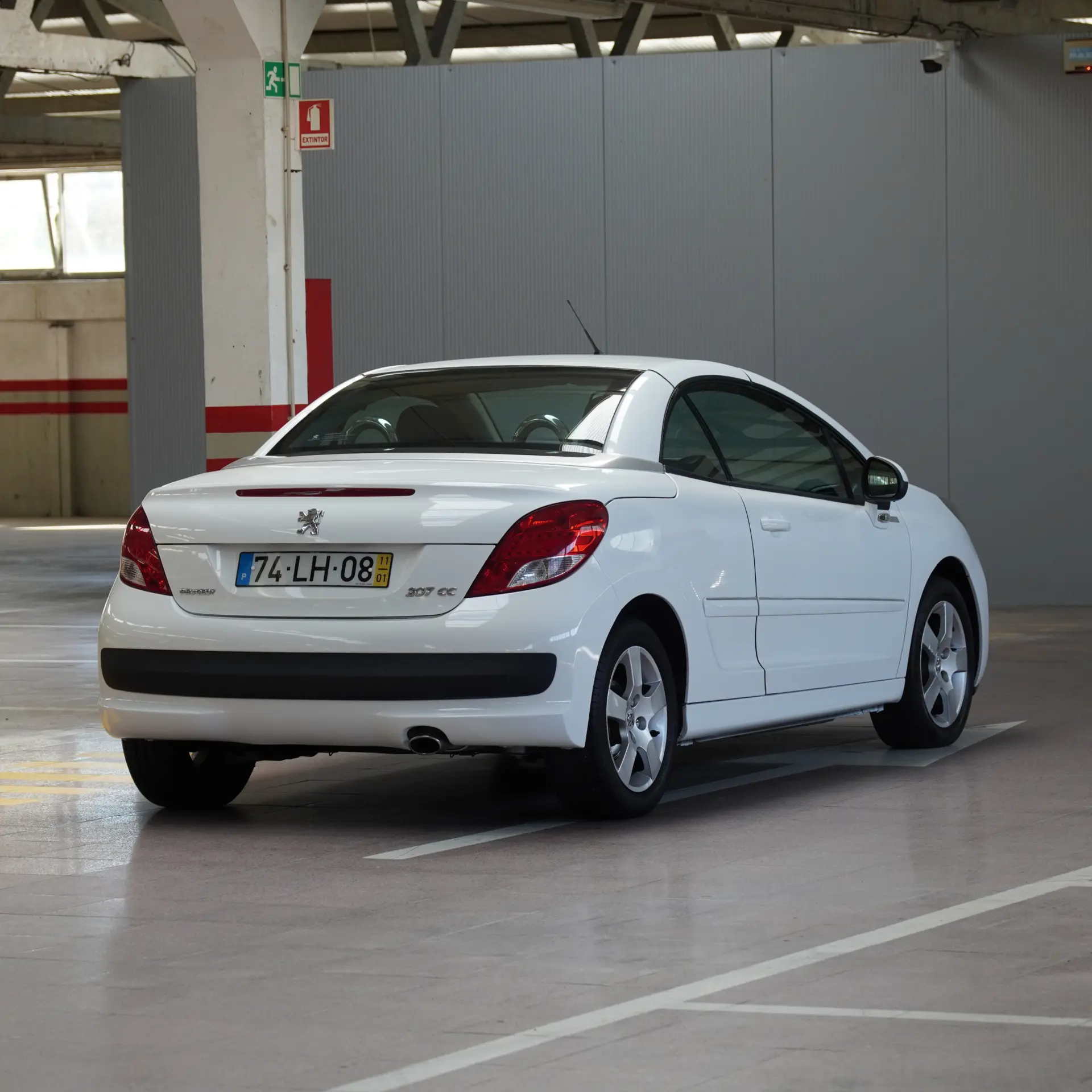 Peugeot 207 CC 1.6 SE 200 Anos 6