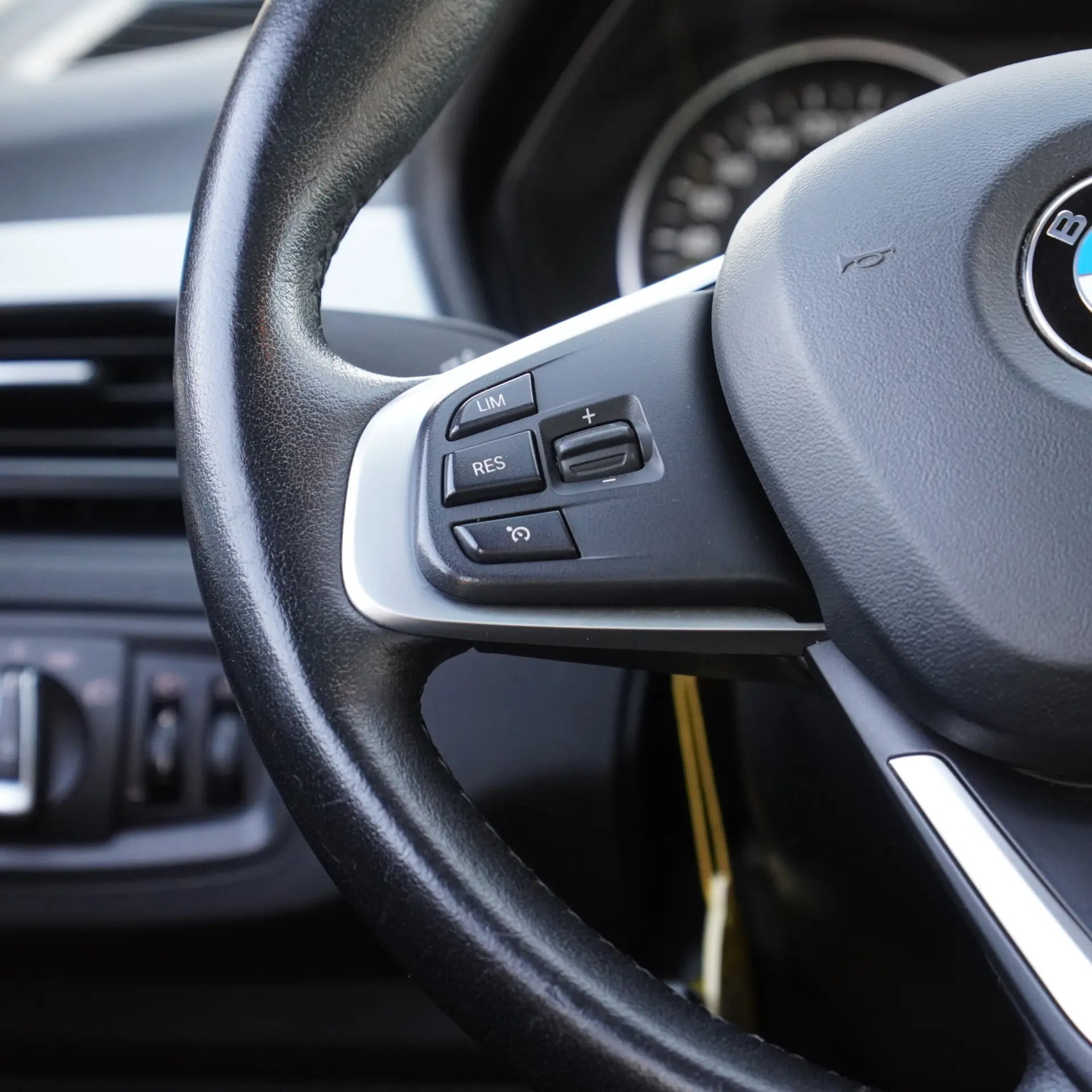 BMW X1 16 d sDrive 18