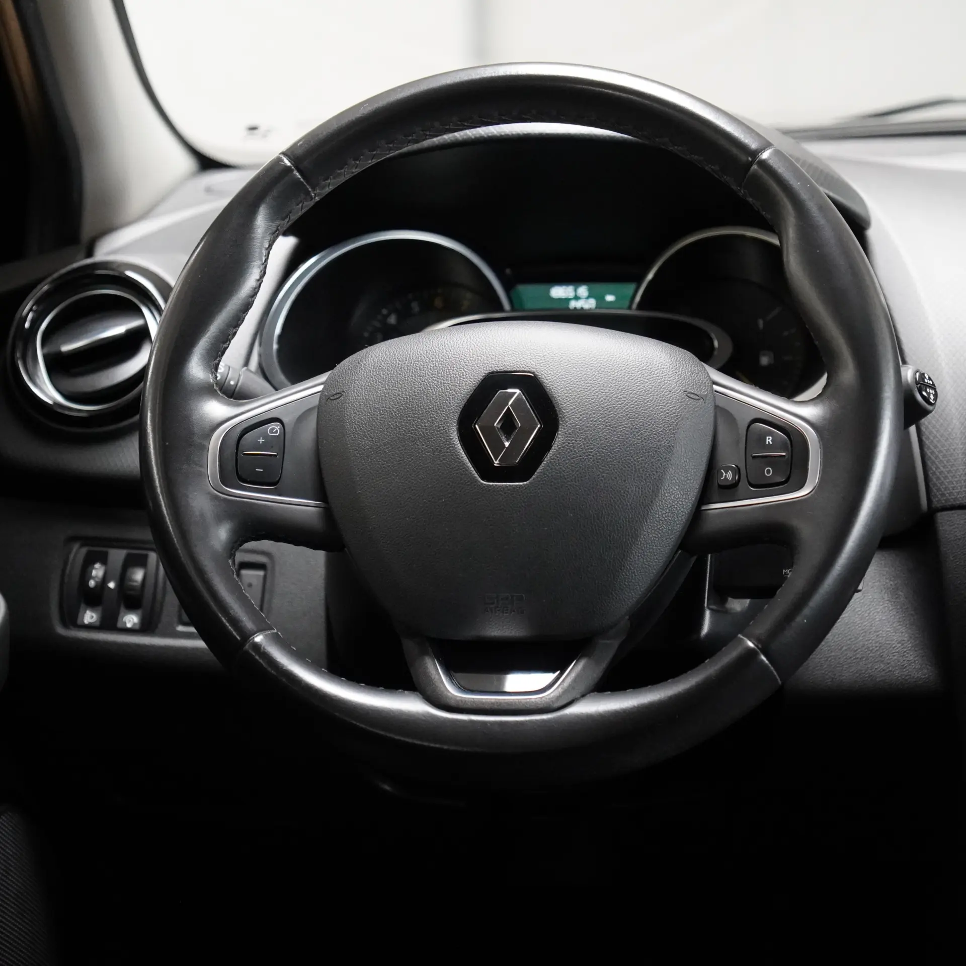 Renault Clio TCe 90 Dynamique 10