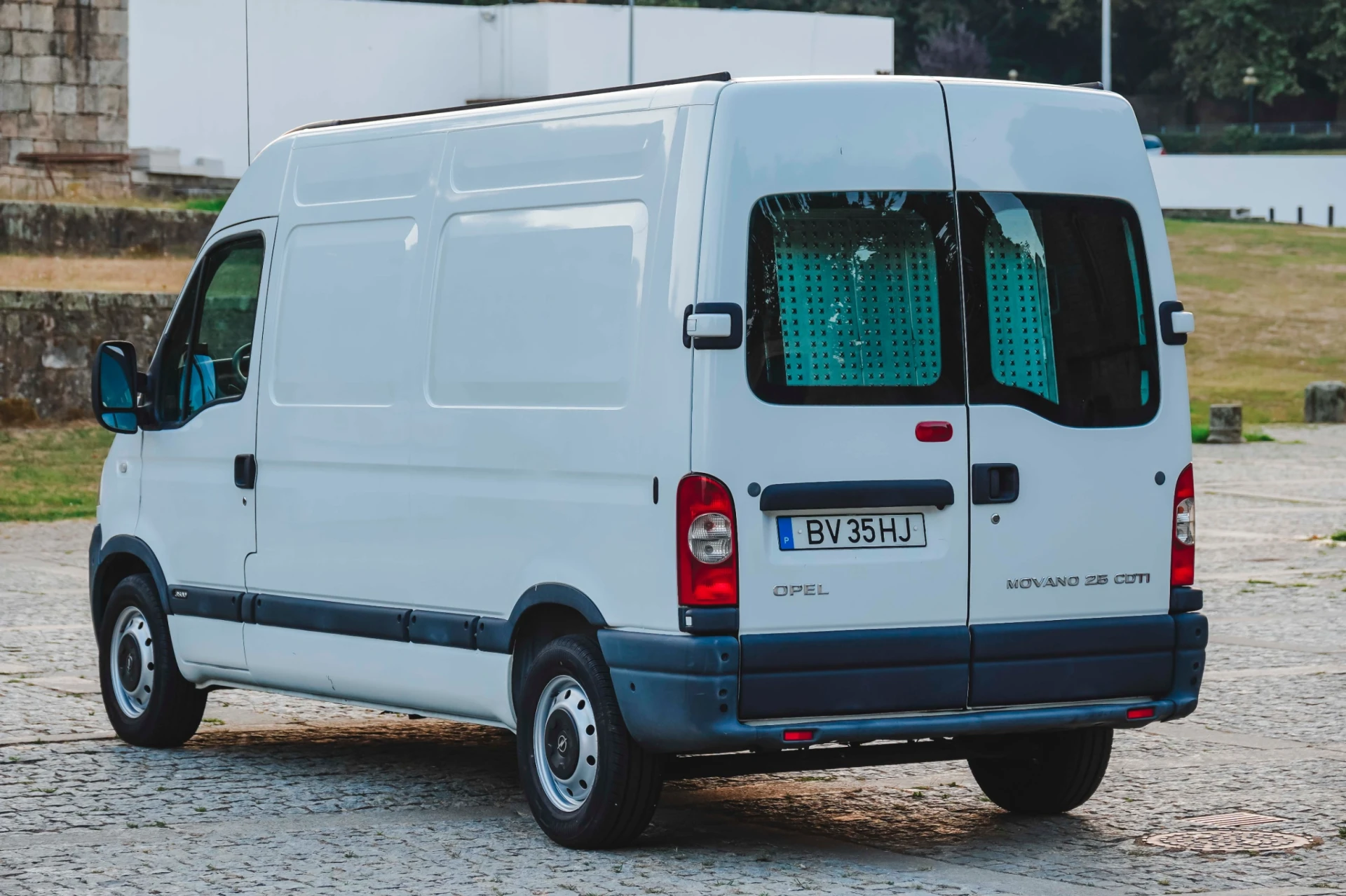 Opel Movano L2 H1 3.5T 2.5 CDTi CD 6