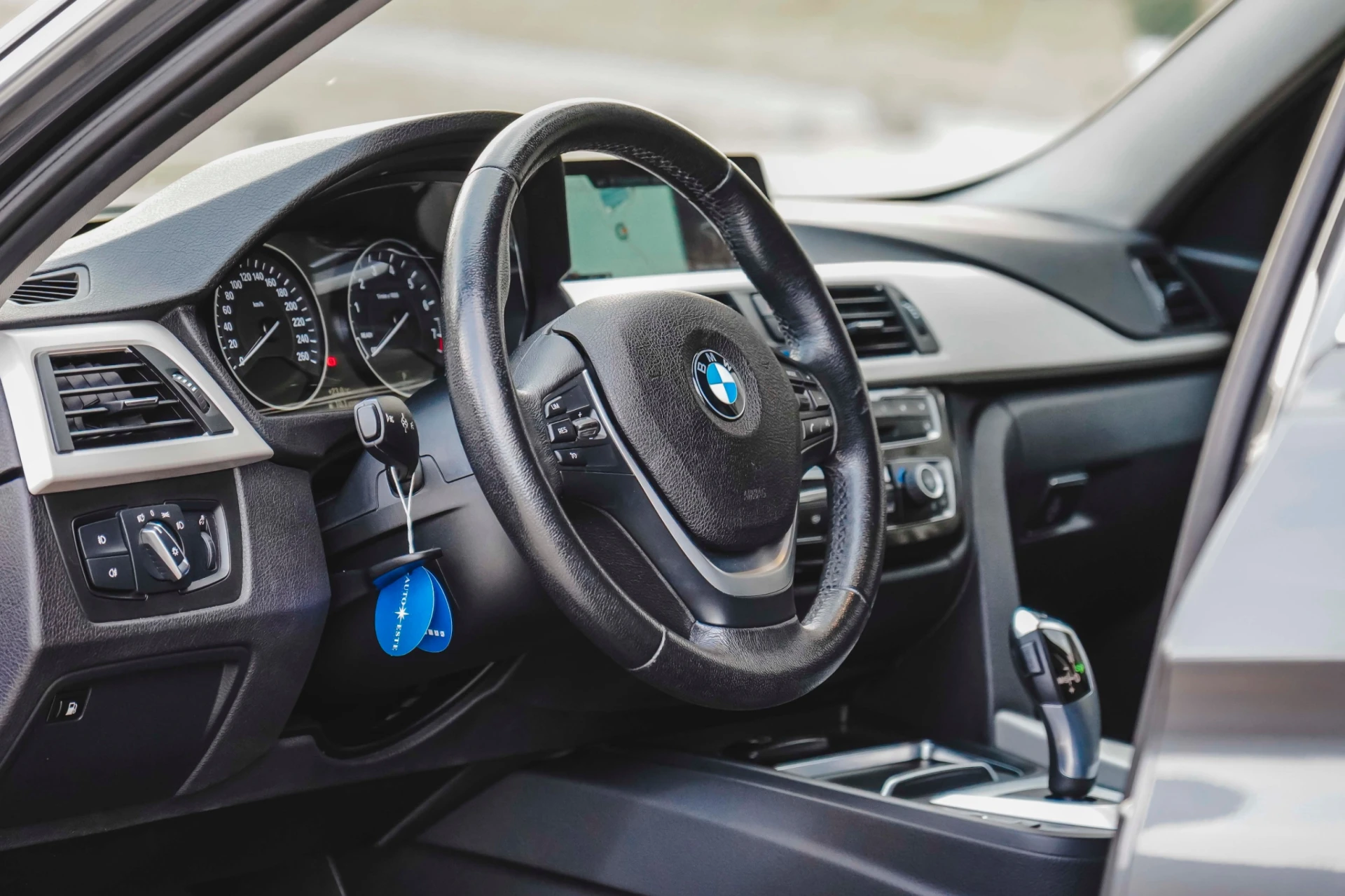 BMW 330 e Iperformance Luxury Line 14