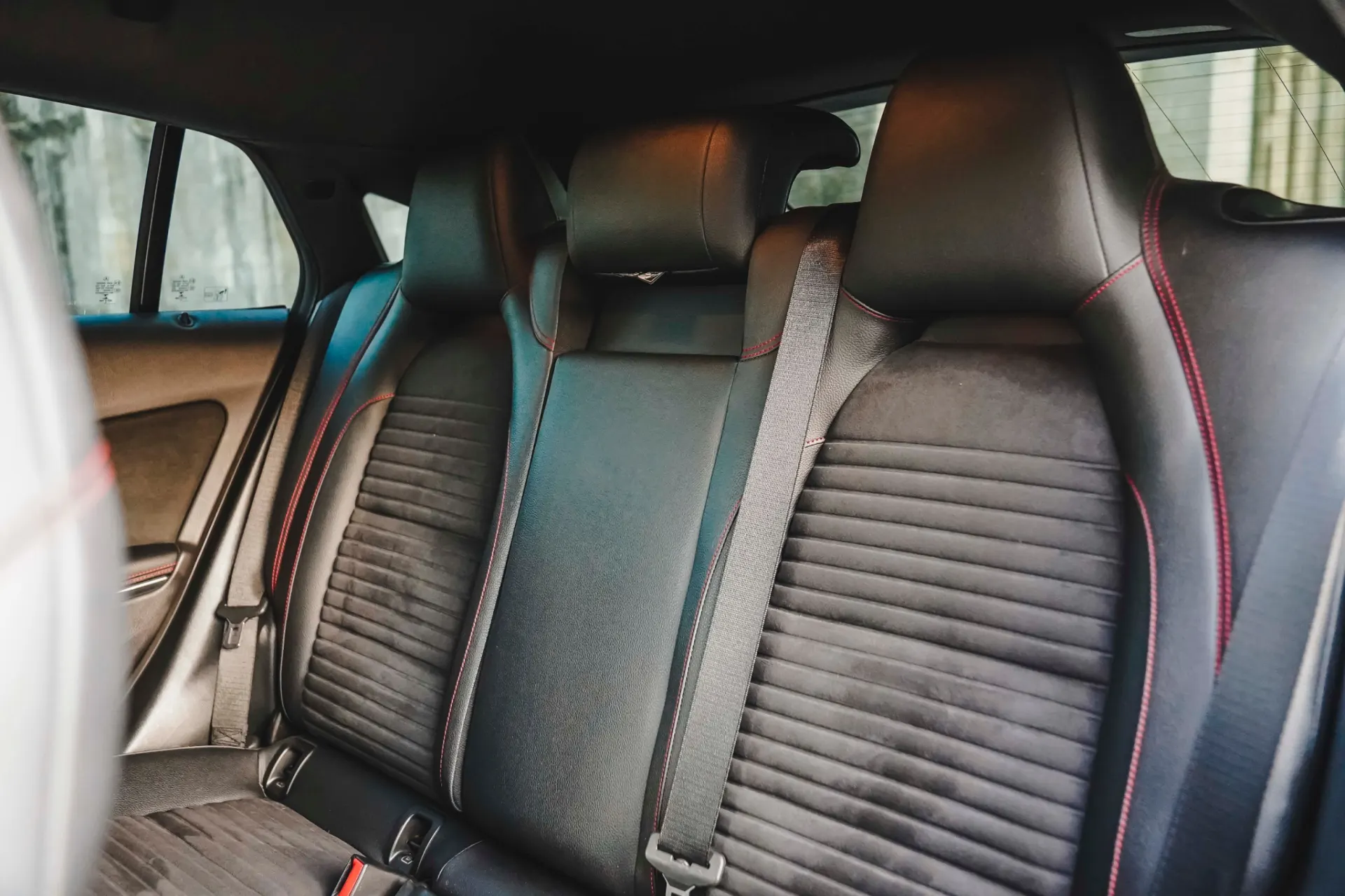 Mercedes-Benz CLA 200 Shooting Brake 200 CDI 7G-DCT AMG Line 12