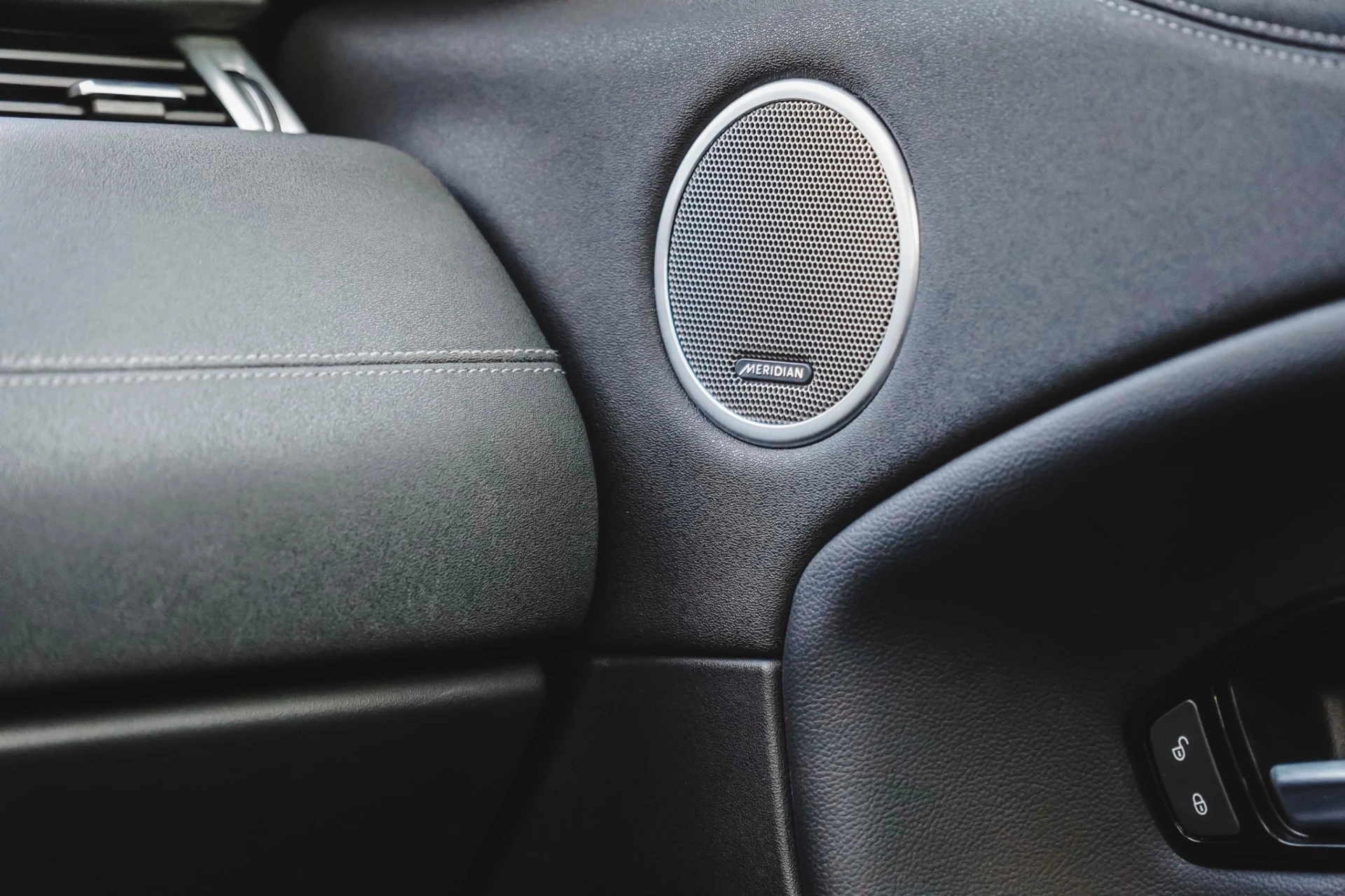 Land Rover Range Rover Evoque 2.0 Td4 Landmark Edition 31