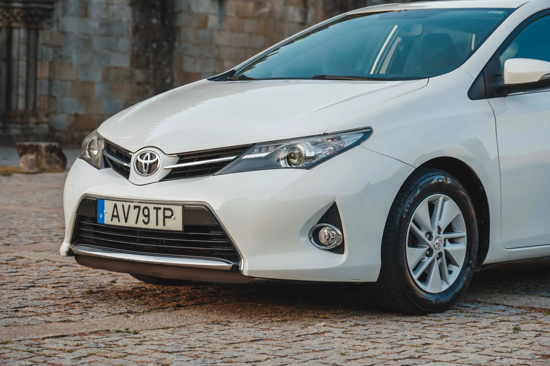 Toyota Auris 1.4 D-4D Comfort+J16+Navi 31