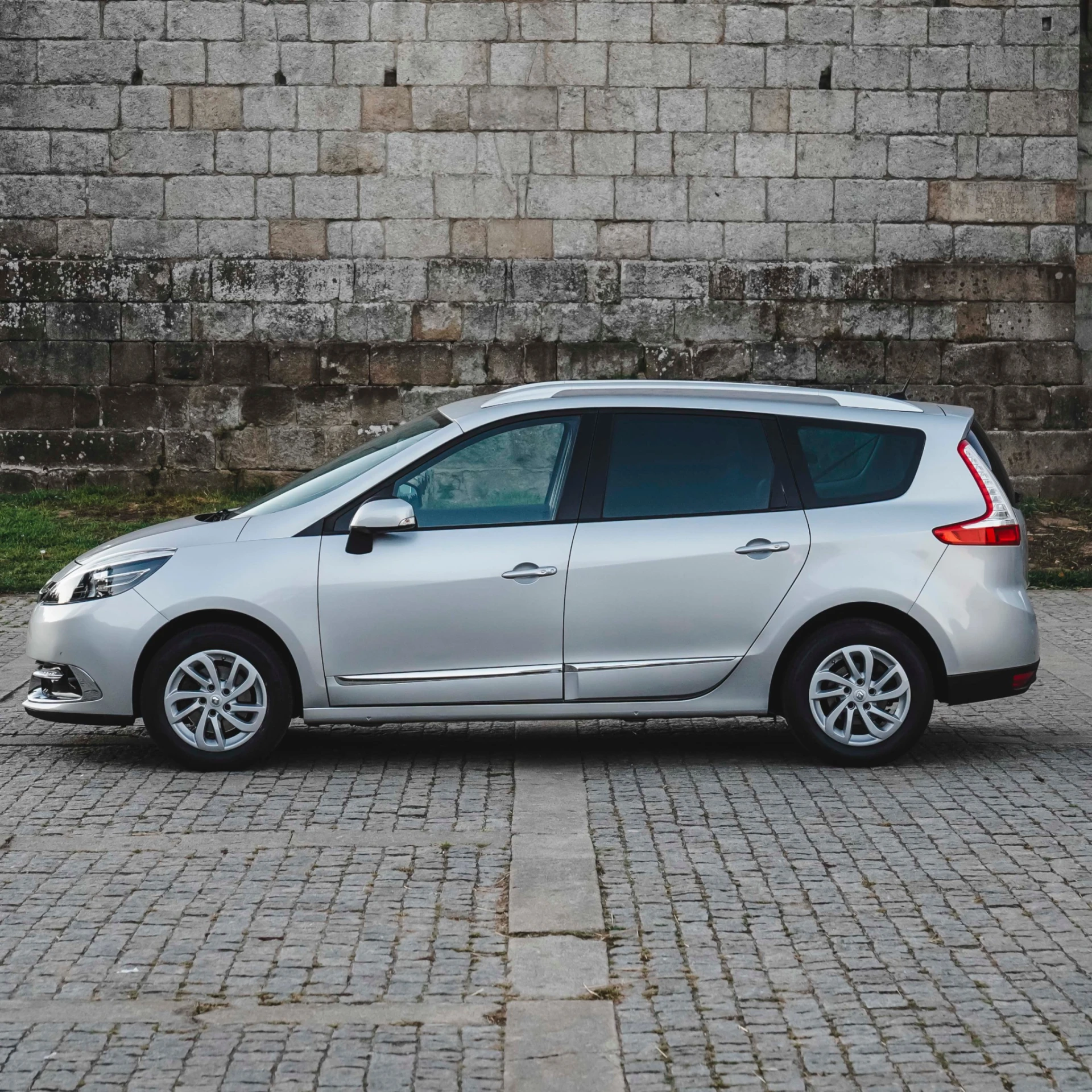 Renault Grand Scénic 1.5 dCi 110 Bose 4