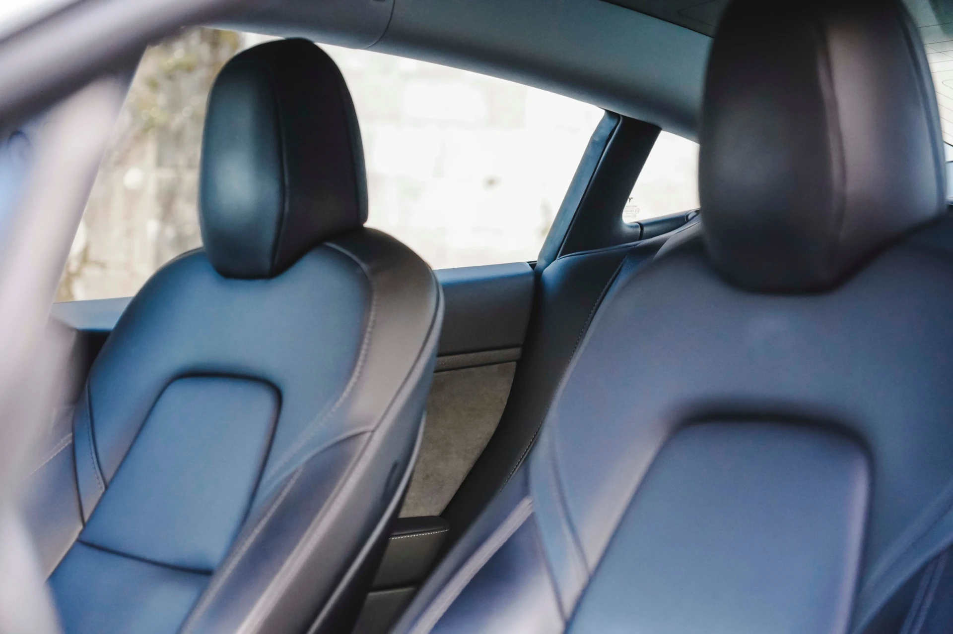 Tesla Model 3 Standard RWD Plus 8