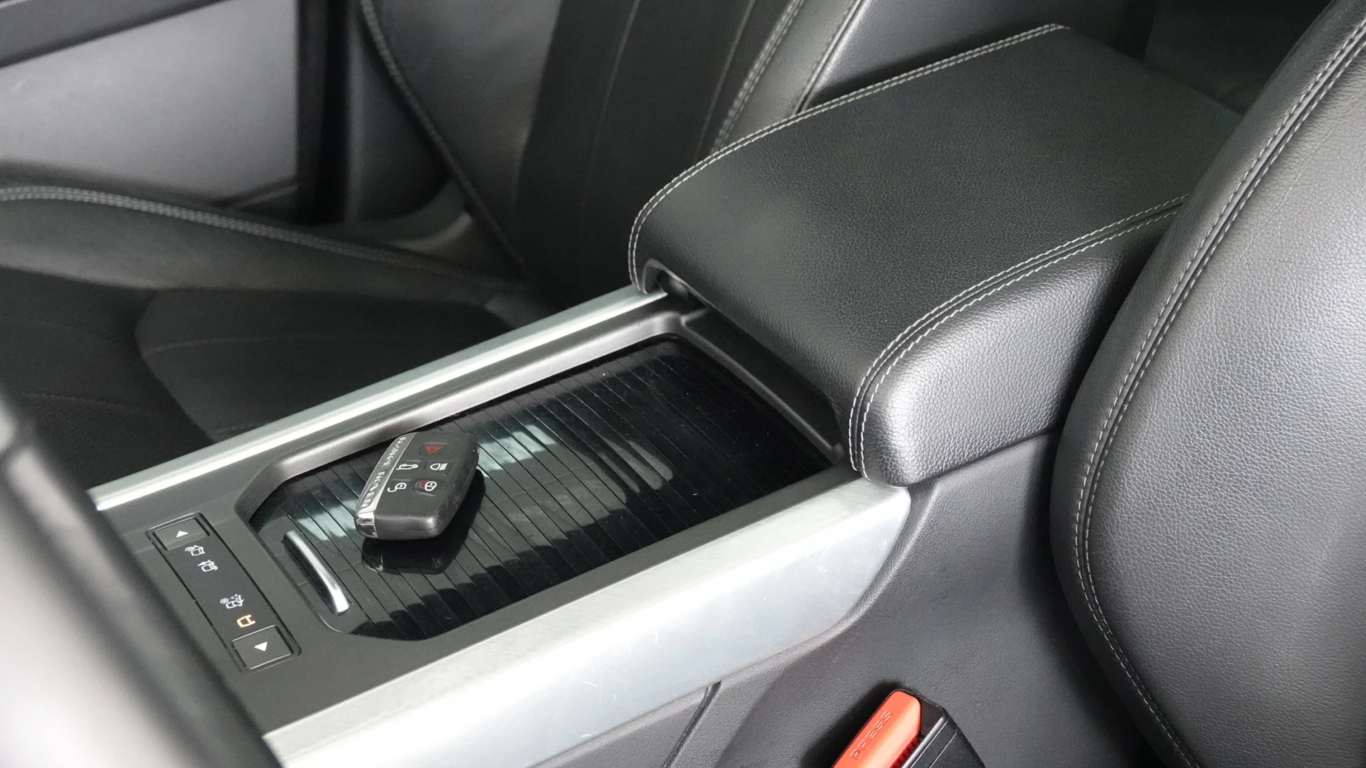 Land Rover Range Rover Evoque Outro 11