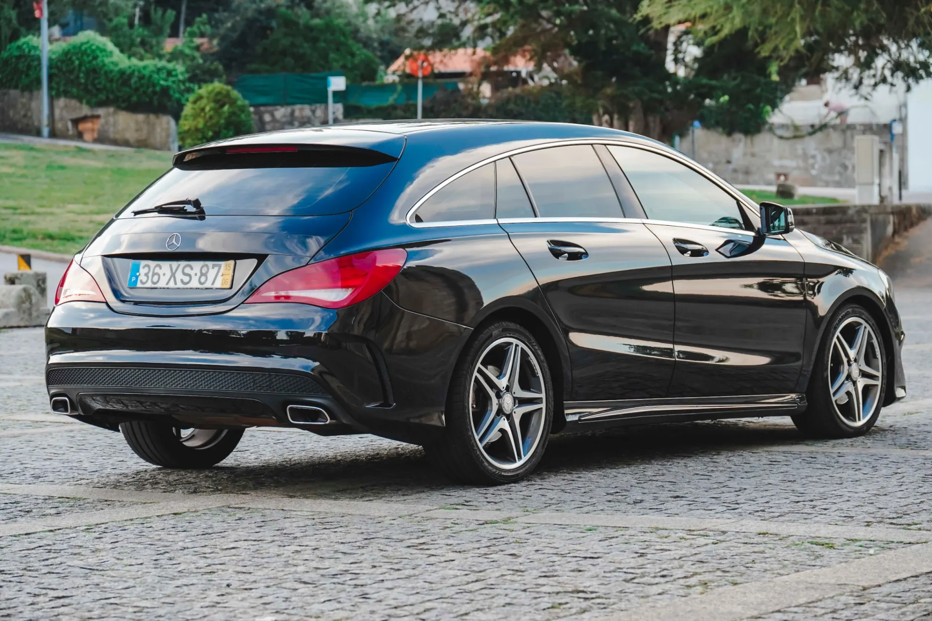 Mercedes-Benz CLA 200 Shooting Brake 200 CDI 7G-DCT AMG Line 32